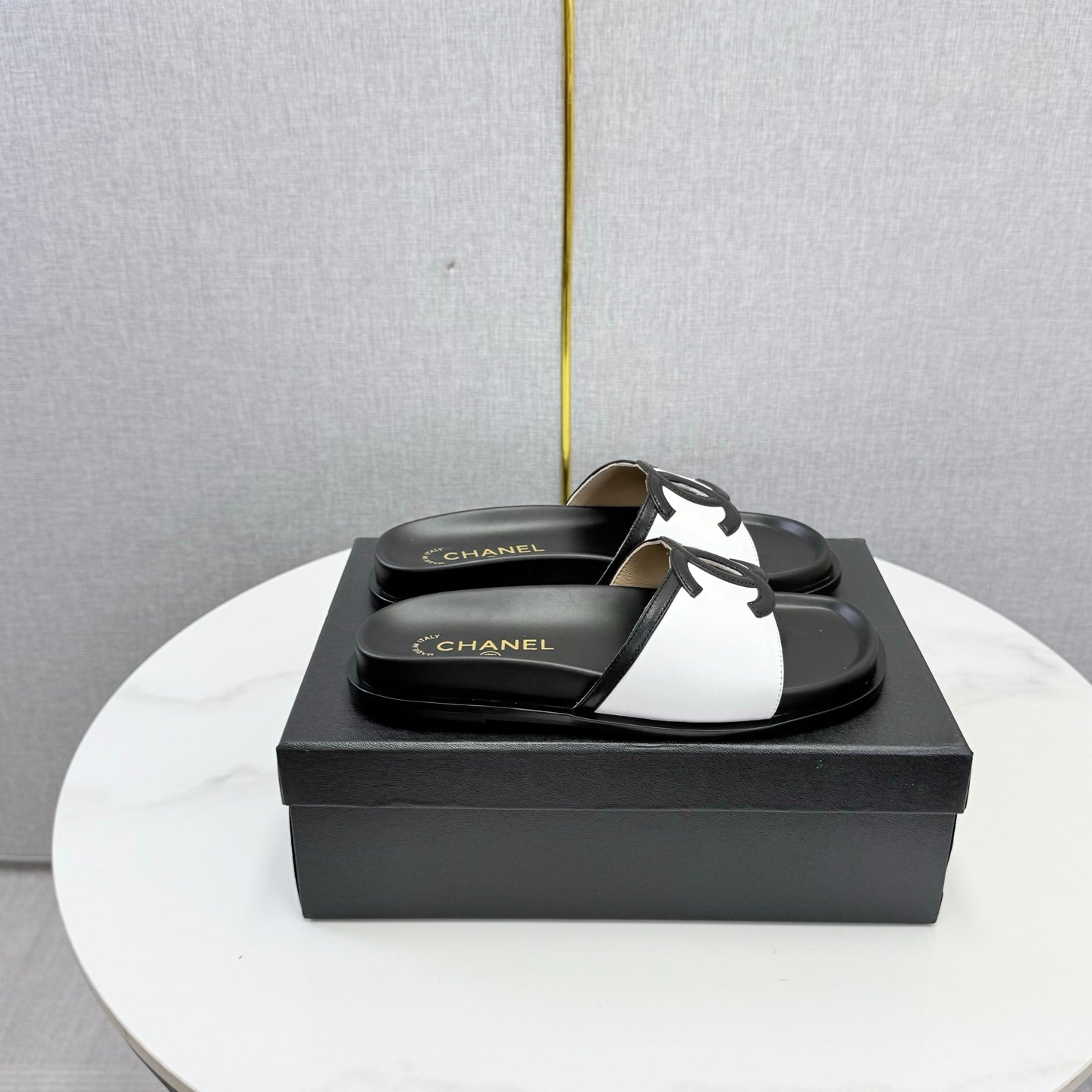 Chanel 26s Iconic CC Slides White Lambskin