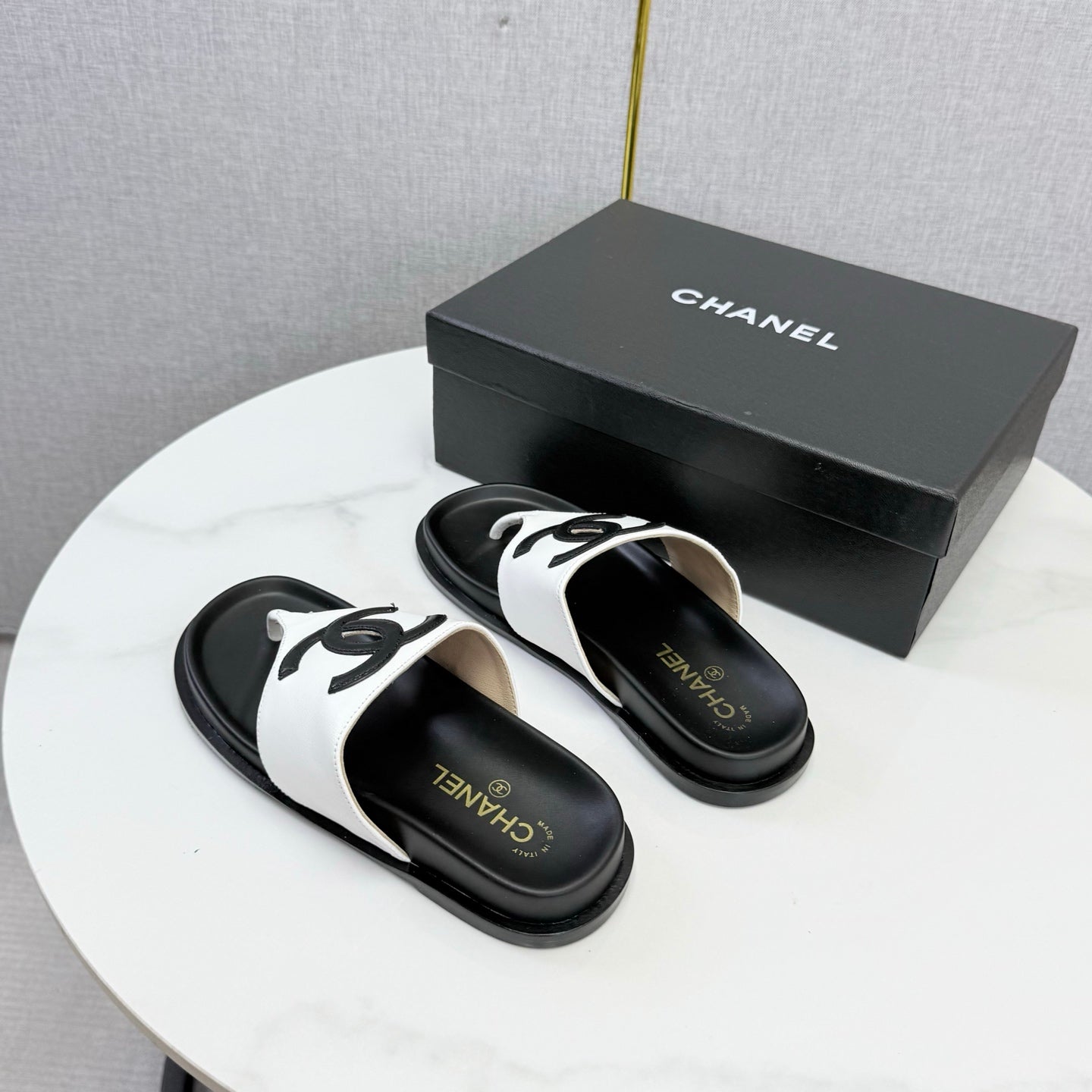 Chanel 26s CC Thong Slides White Lambskin