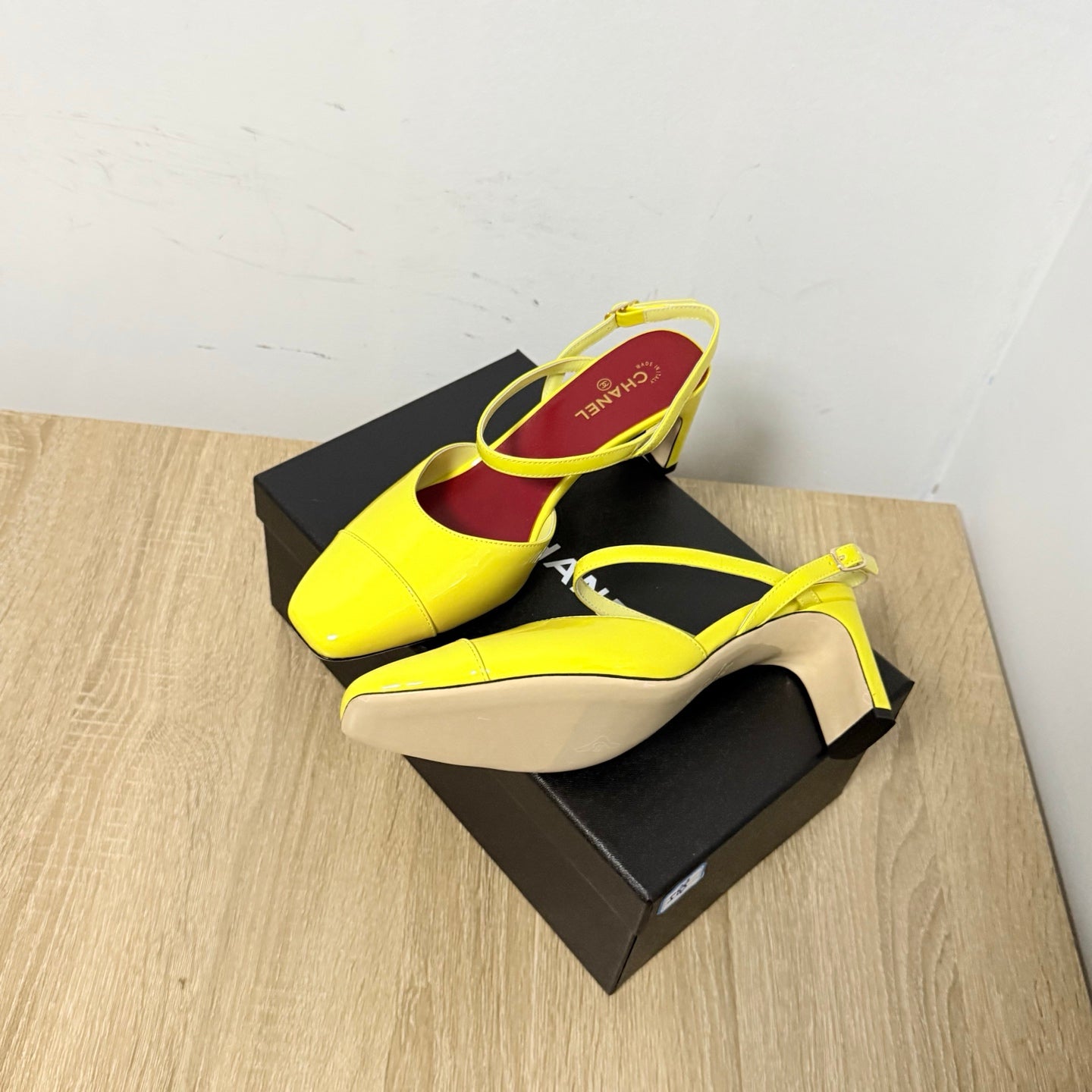 CC Métiers d’art 2026 Slingbacks 6.5cm Yellow Patent Calfskin 865638