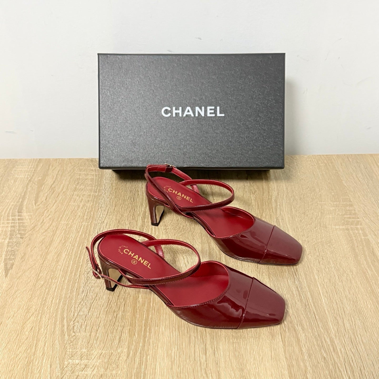 CC Métiers d’art 2026 Slingbacks 6.5cm Burgundy Patent Calfskin 865641