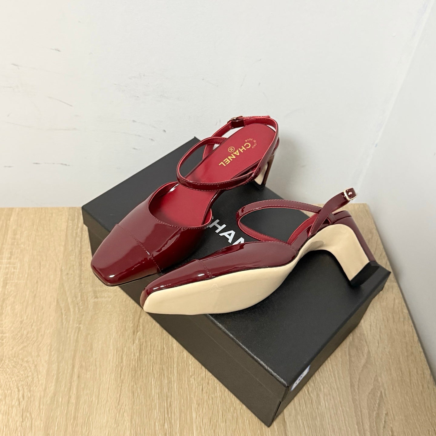 CC Métiers d’art 2026 Slingbacks 6.5cm Burgundy Patent Calfskin 865641