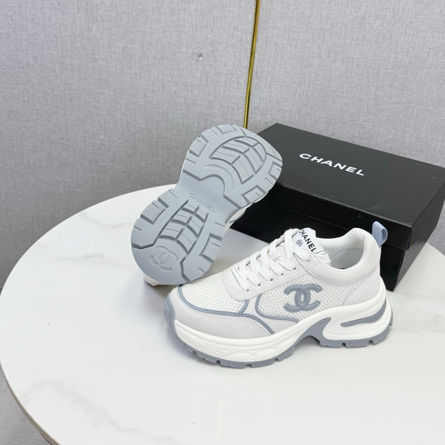 CC 26s Casual Sneakers White Grey Mesh Suede 865841