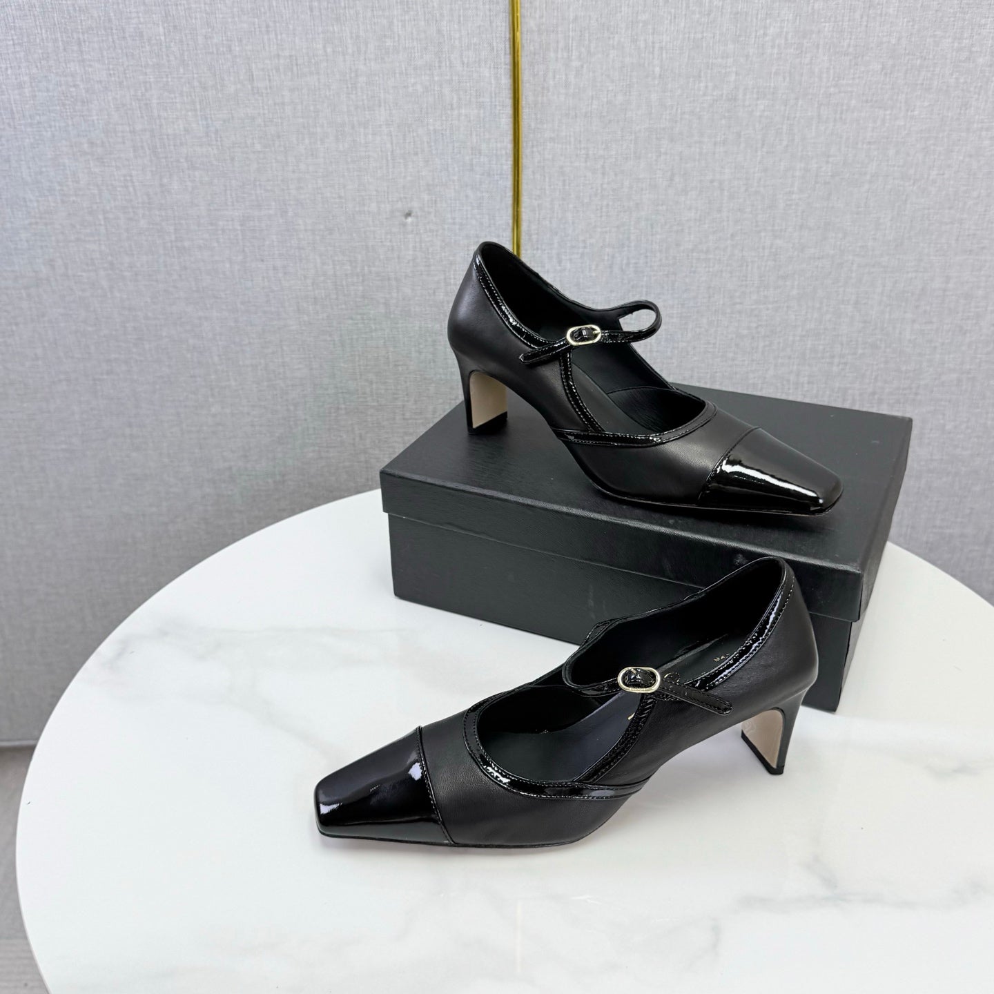 CC 26s Slingback Black Sheepskin 904475