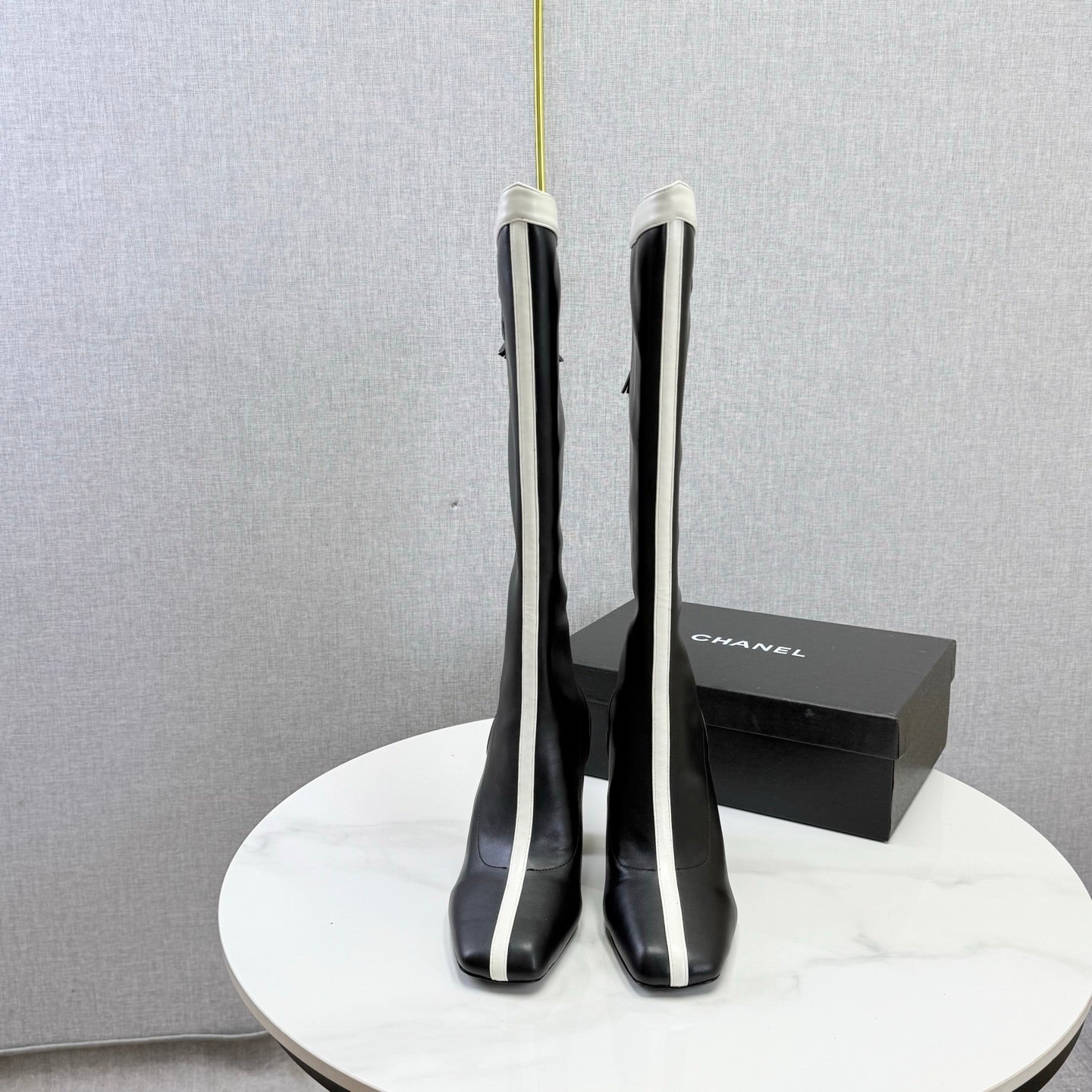 CC 26s Knee-High Boots Black White Sheepskin 904483