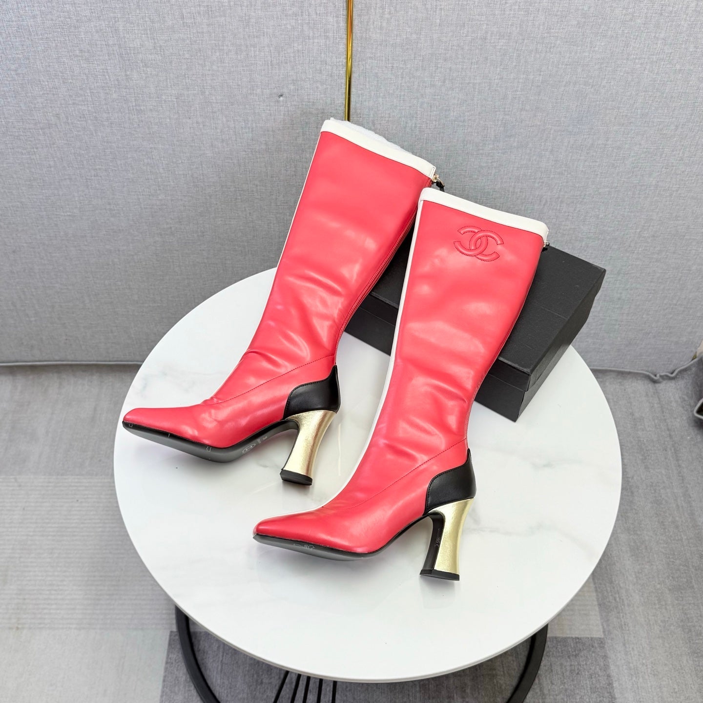 CC 26s Knee-High Boots Red White Sheepskin 904485