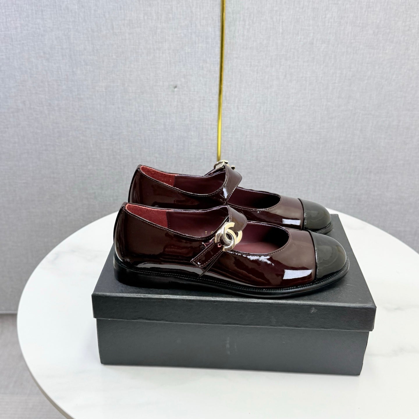 CC 26s Mary Jane Flats Black Burgundy Patent Leather 904490