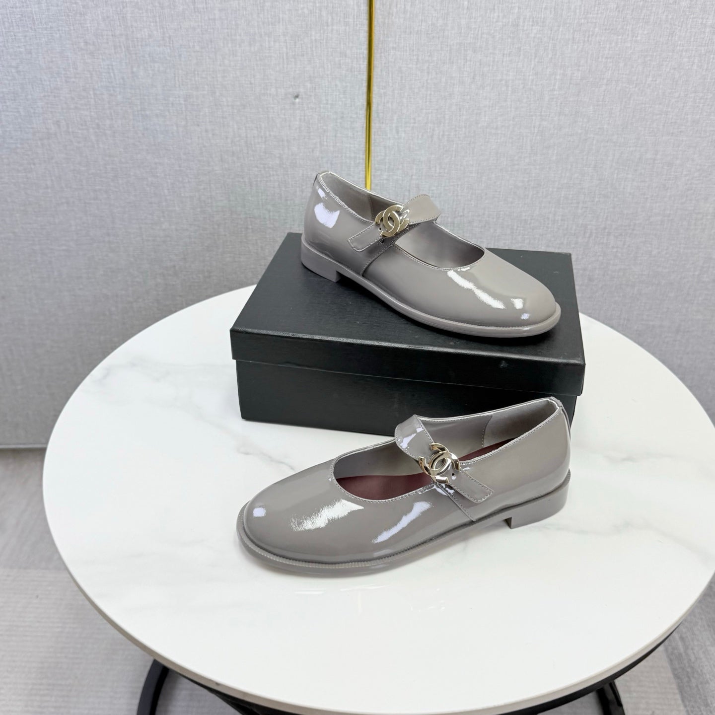CC 26s Mary Jane Flats Grey Patent Leather 904493
