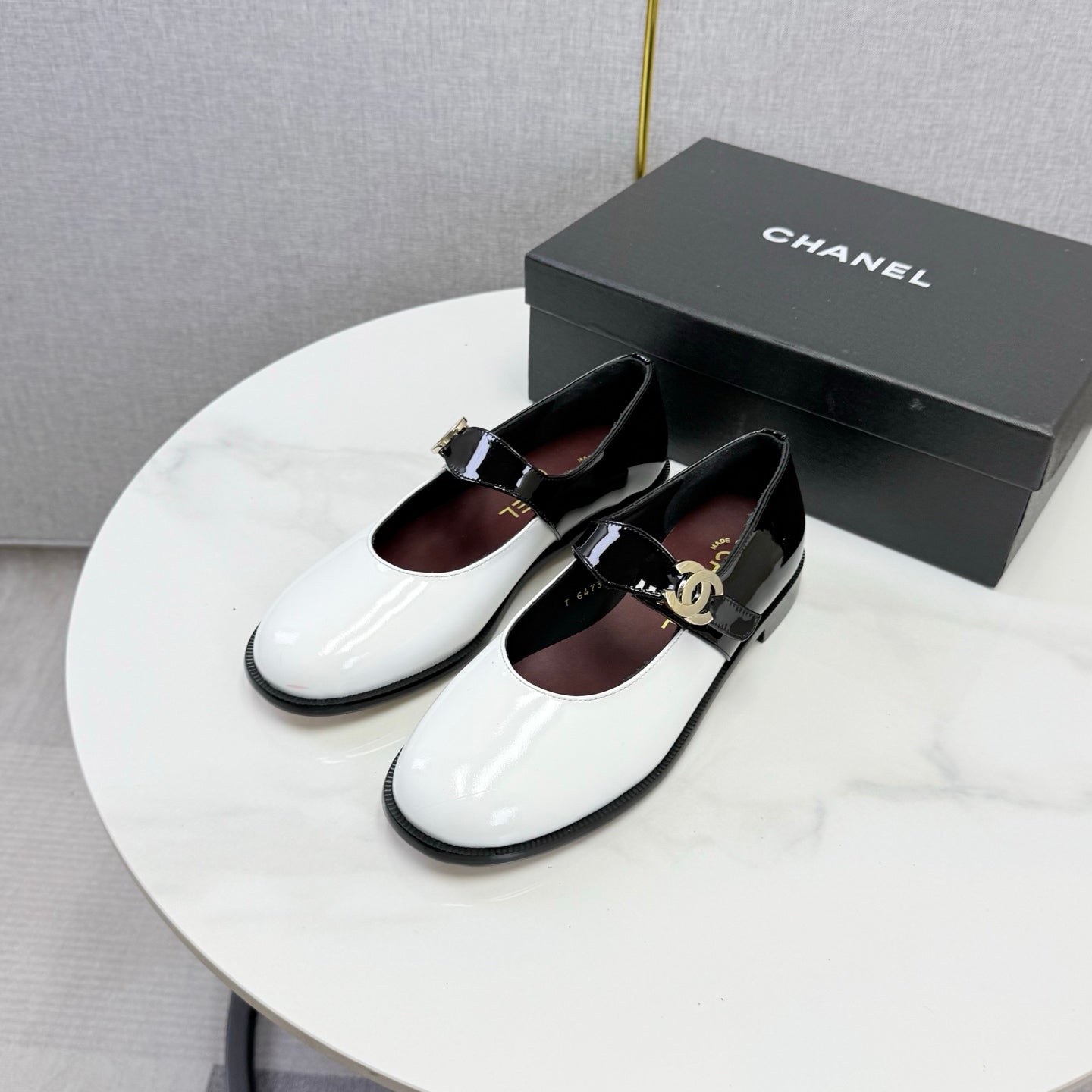 CC 26s Mary Jane Flats Black White Patent Leather 904498