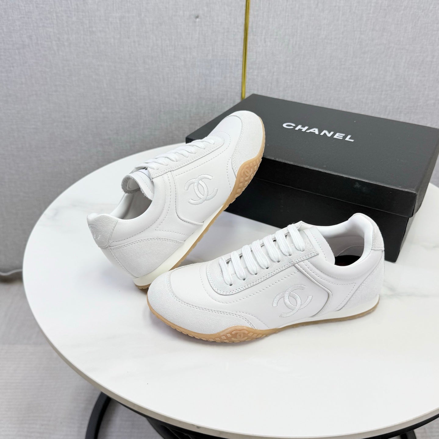 CC 26s Sneakers White Leather Suede 972903