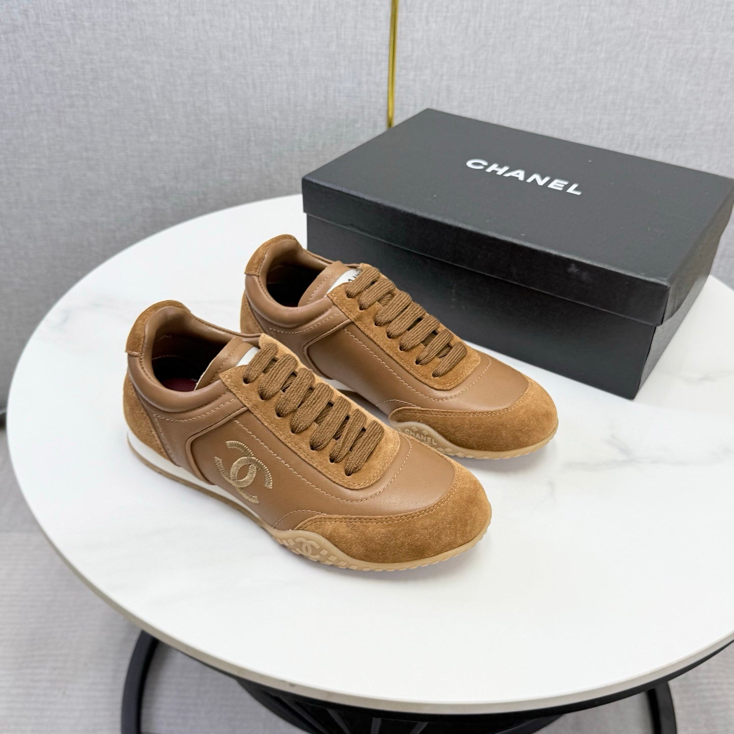 CC 26s Sneakers Brown Leather Suede 972905