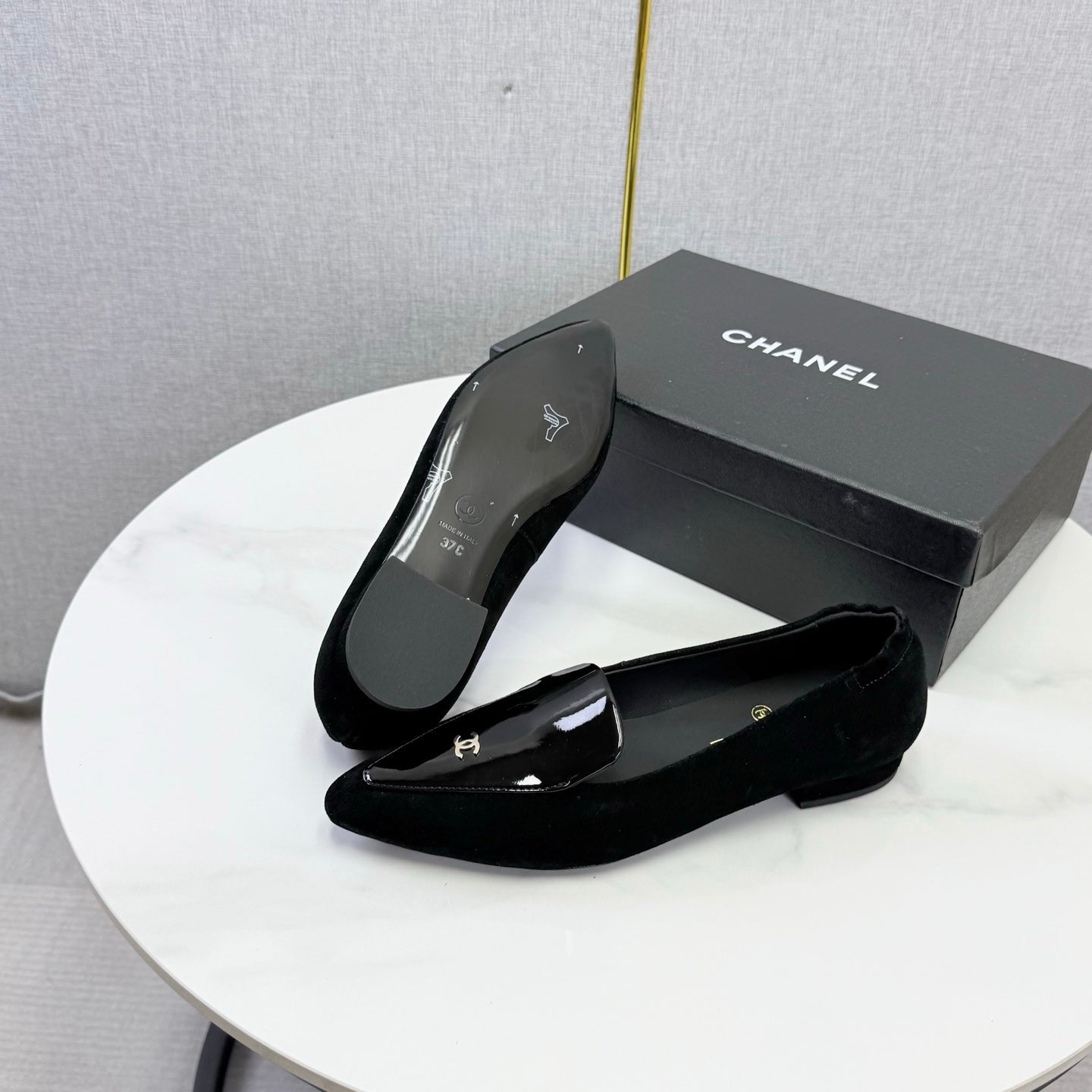 CC 26s Pointed Loafers Black Patent Leather 972783