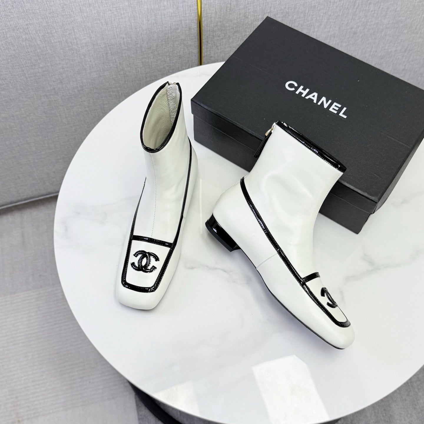CC 26s Square Toe Low Heel Boots Black White Sheeepskin 972806