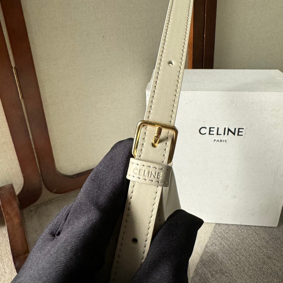 SMALL HELOÏSE BAG CUIR 22 IN WHITE CALFSKIN EMBOSSED LOGO