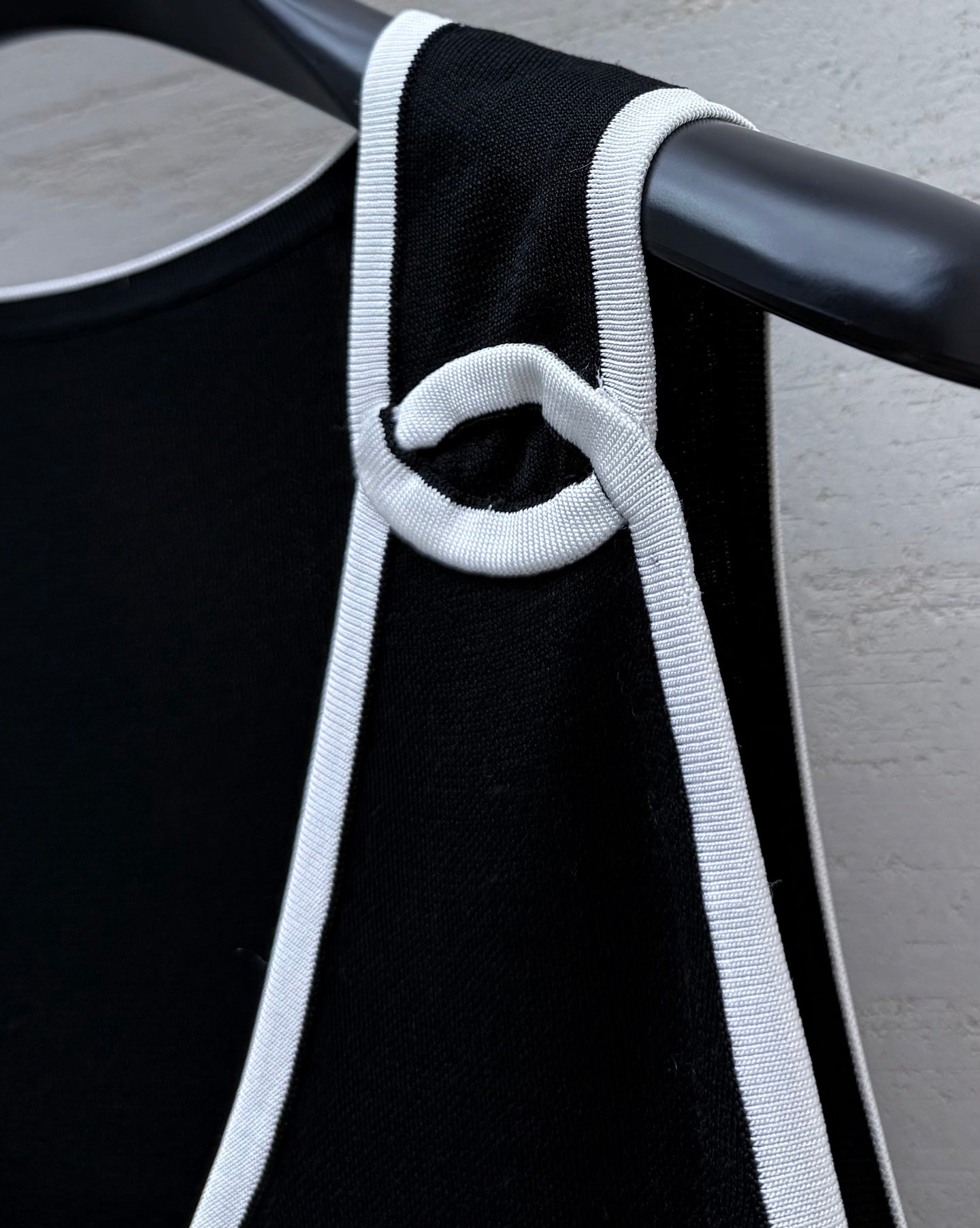 CC 26s Vest Black Silk 398071