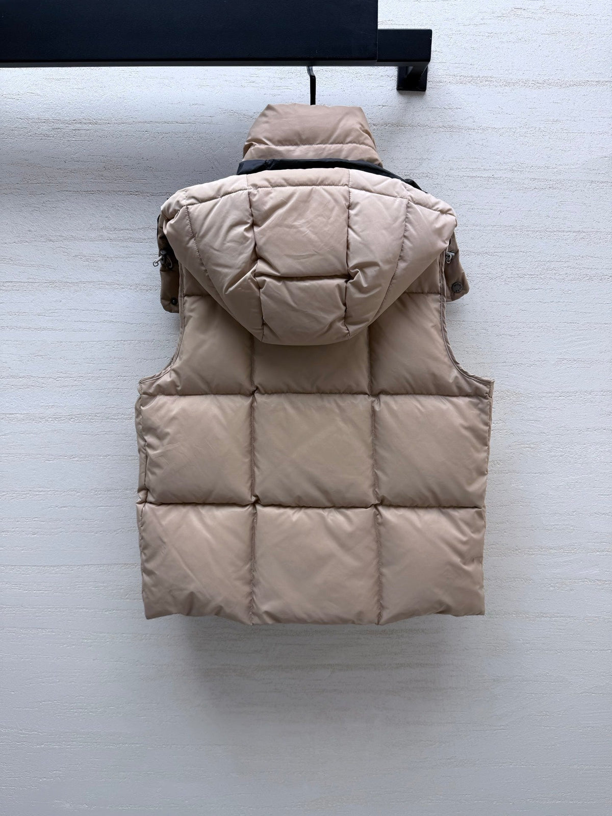 MC 26s Down Vest Beige Polyamide 432978
