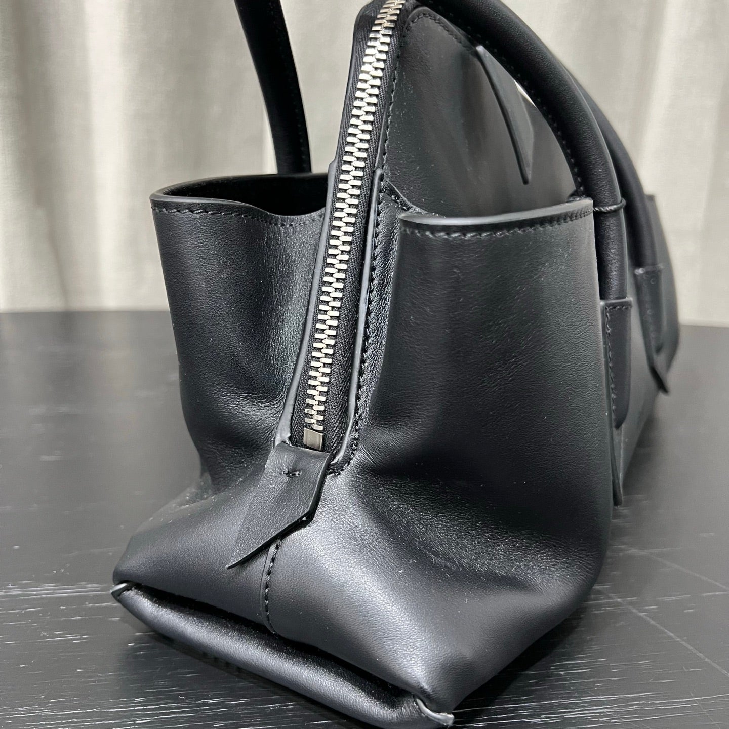 The Attico Small La Passaggiata Tote Bag Black Leather
