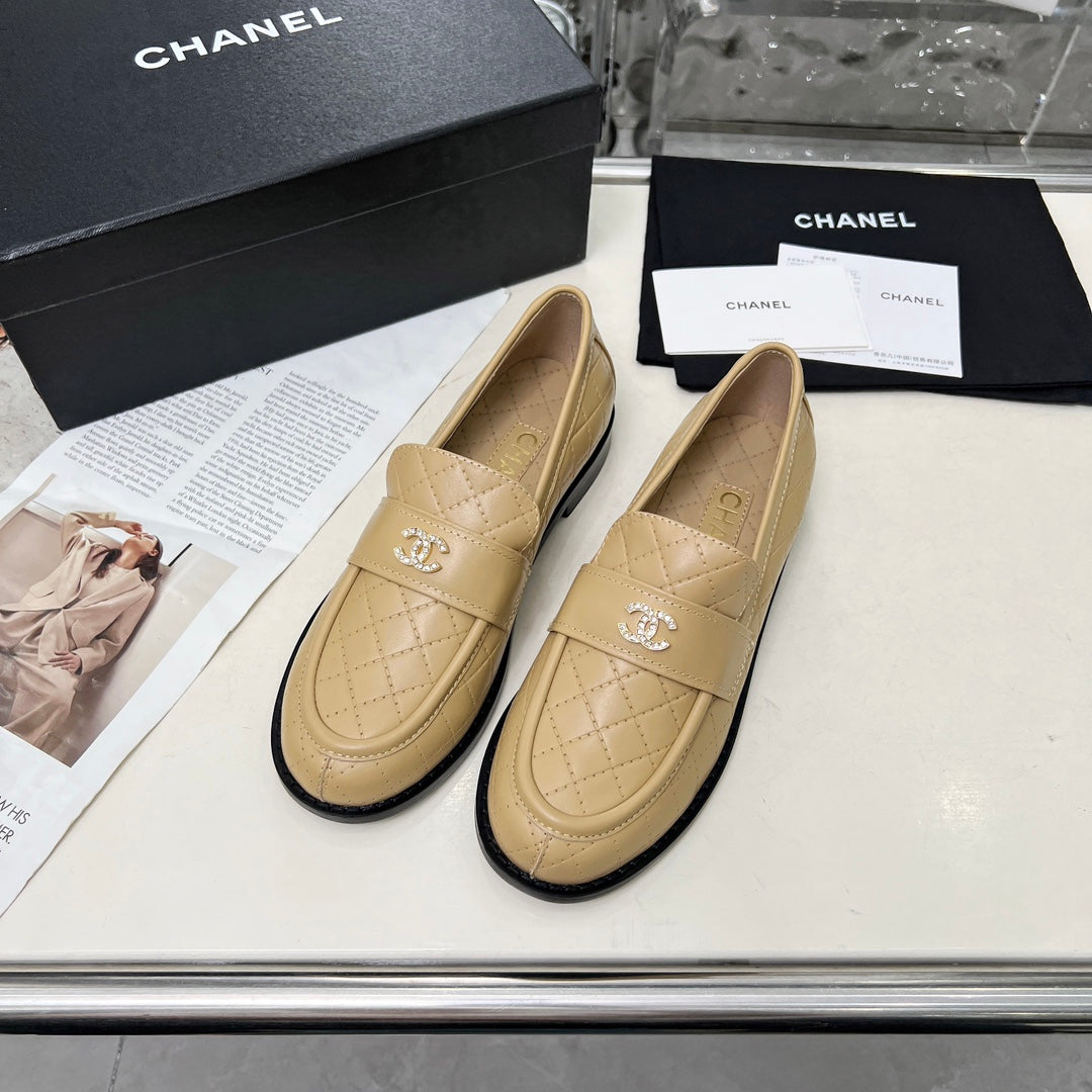 CC 25 Loafer Beige Cowhide 338670