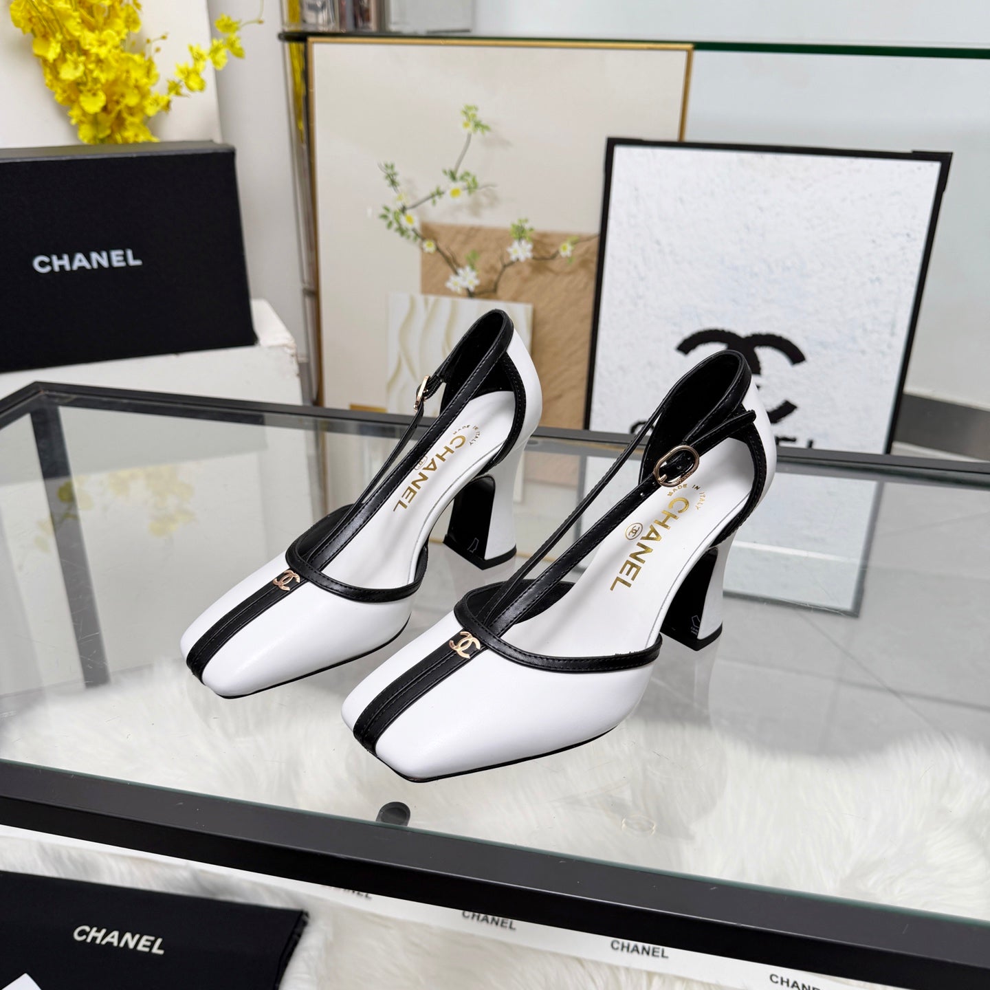 CC 26s Slingback Black White Leather 867505
