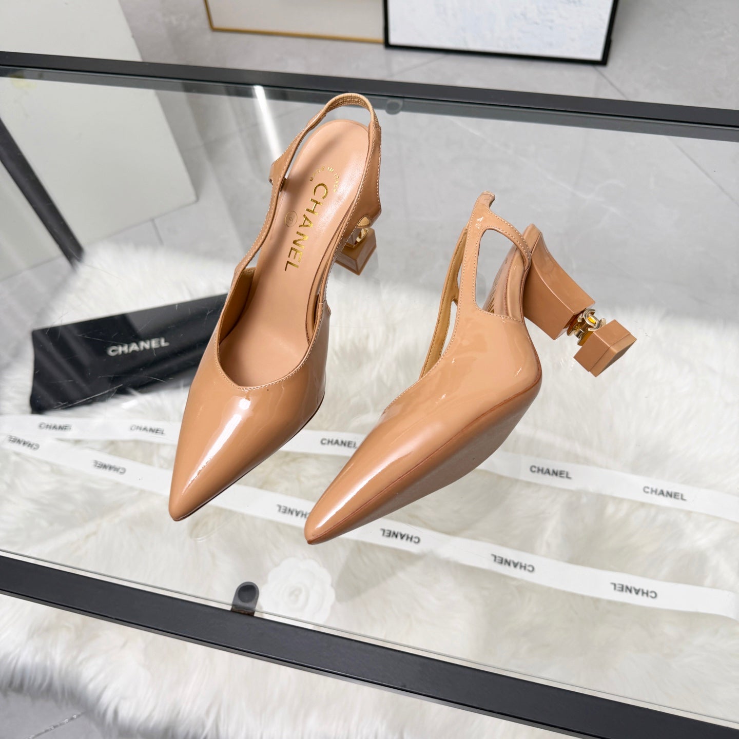 CC 26s Slingback 9cm Beige Patent Leather 872872