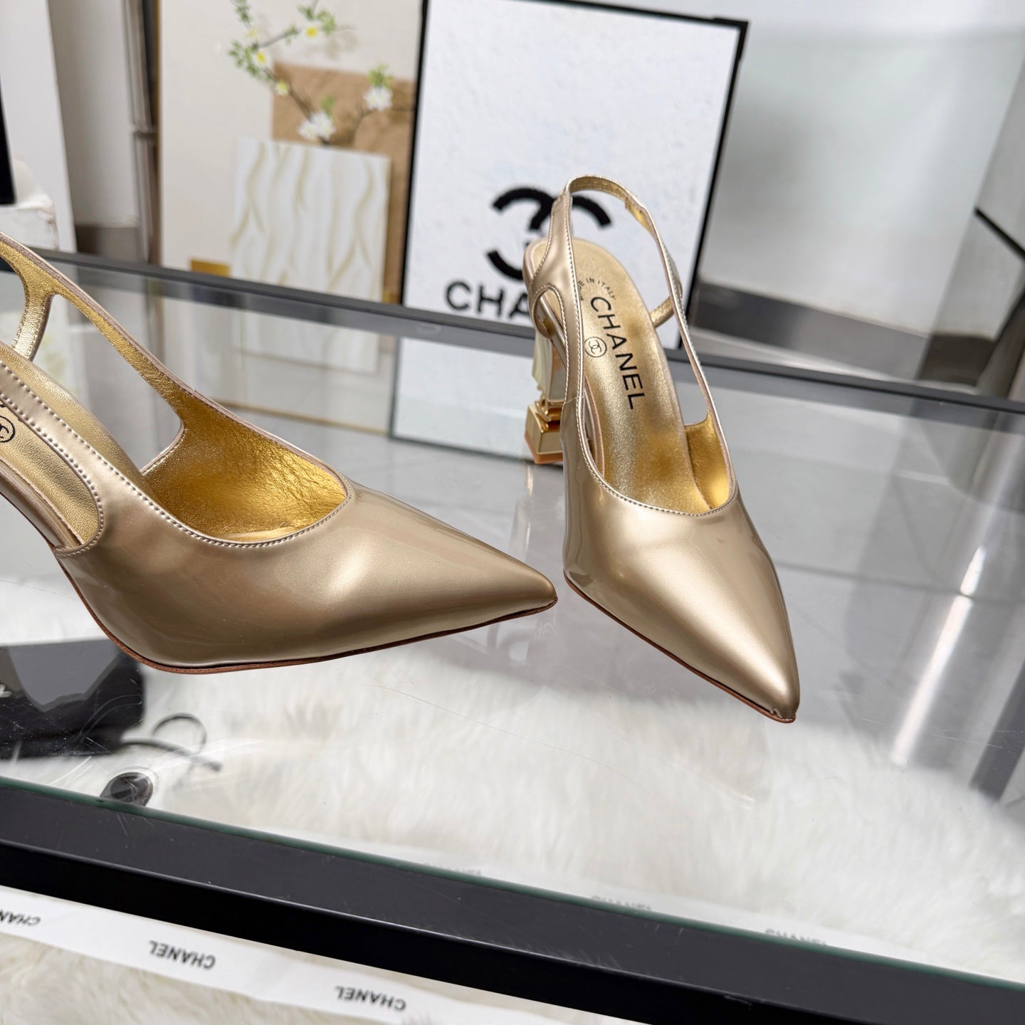 CC 26s Slingback 9cm Golden Patent Leather 872876