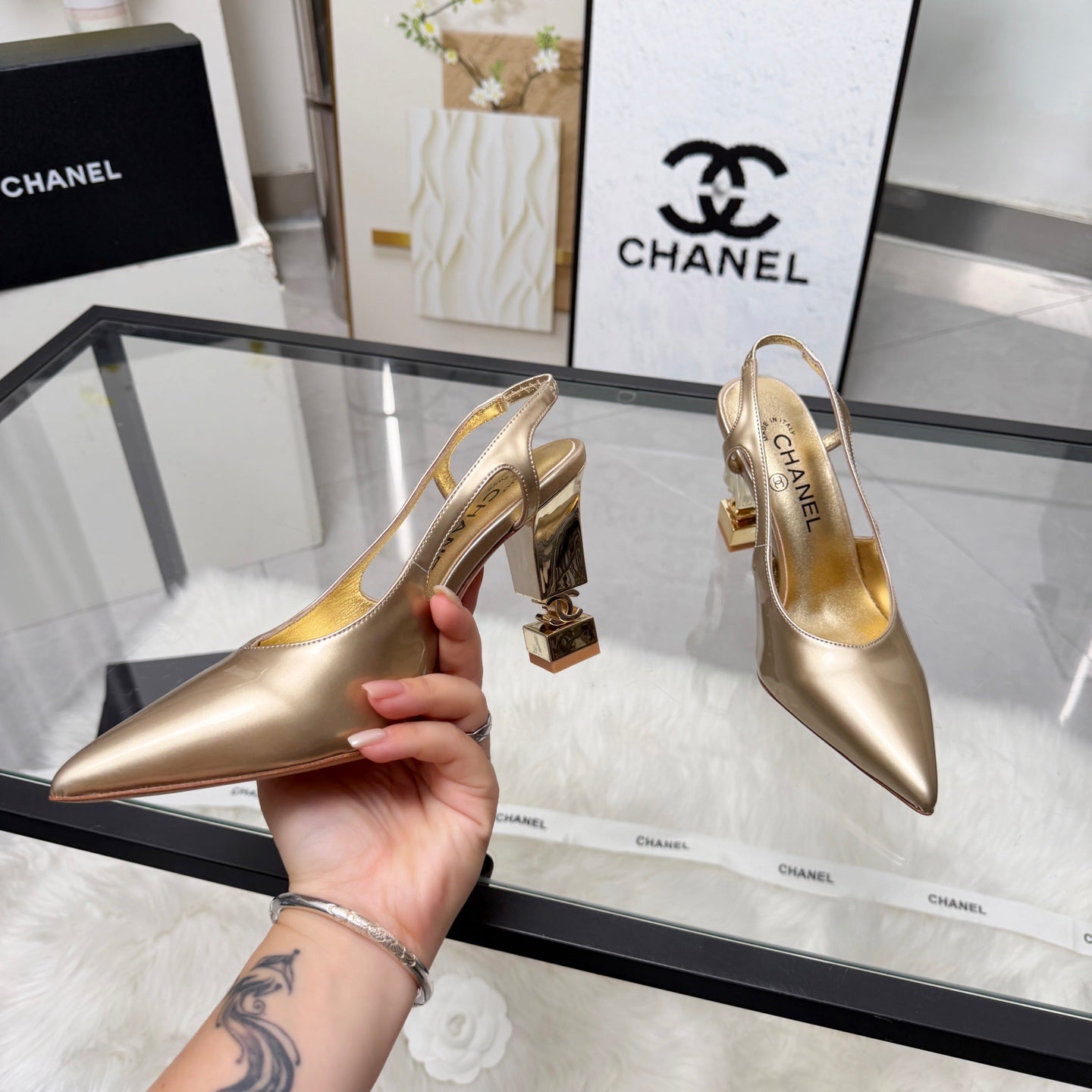 CC 26s Slingback 9cm Golden Patent Leather 872876