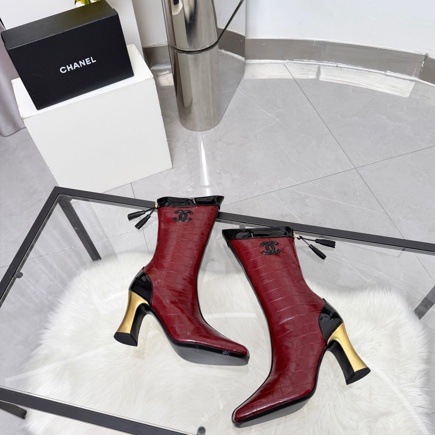 CC 26 FW Ankle Boots 8.5cm Burgundy Crocodile-Embossed Leather 919939