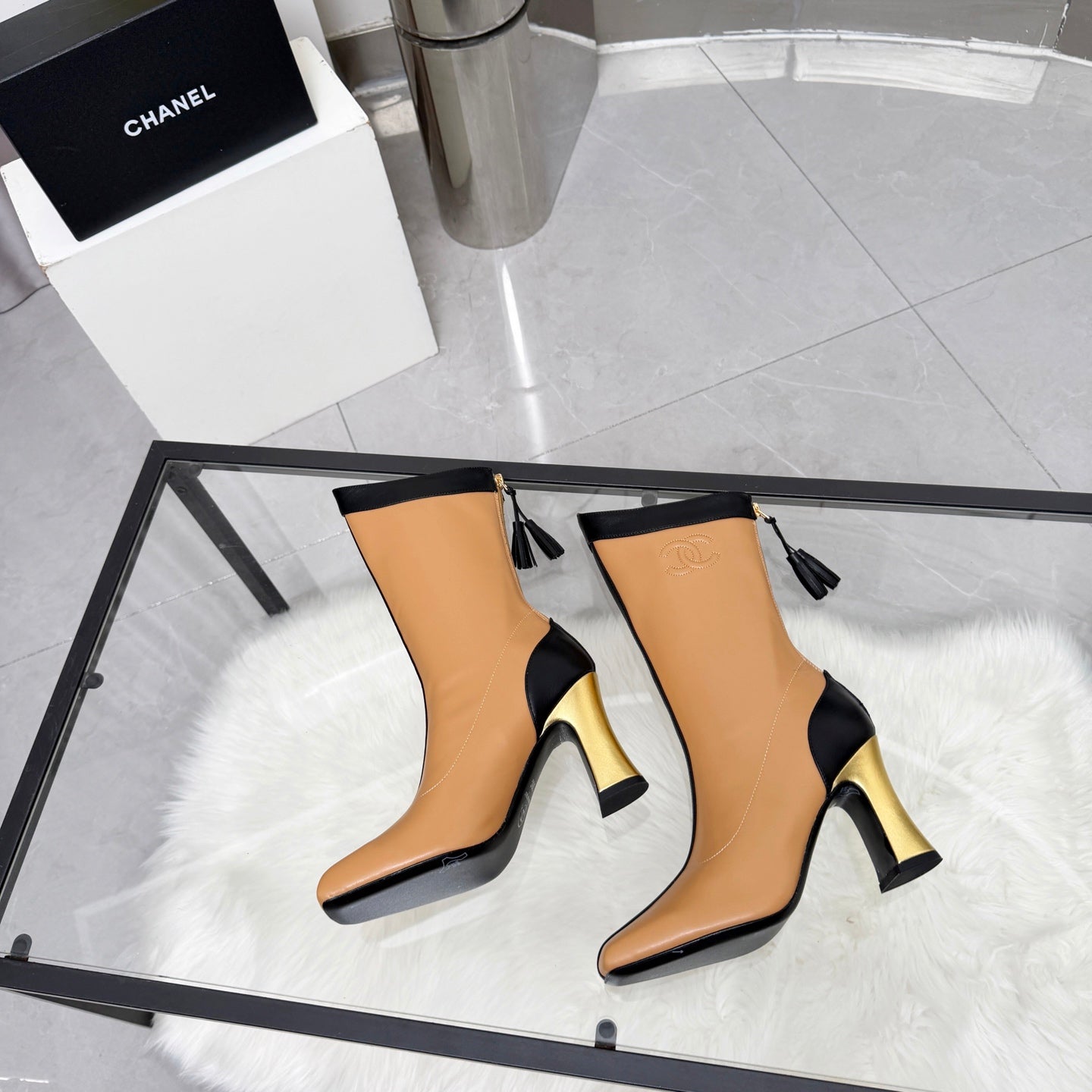 CC 26 FW Ankle Boots 8.5cm Black Brown Sheepskin 919943