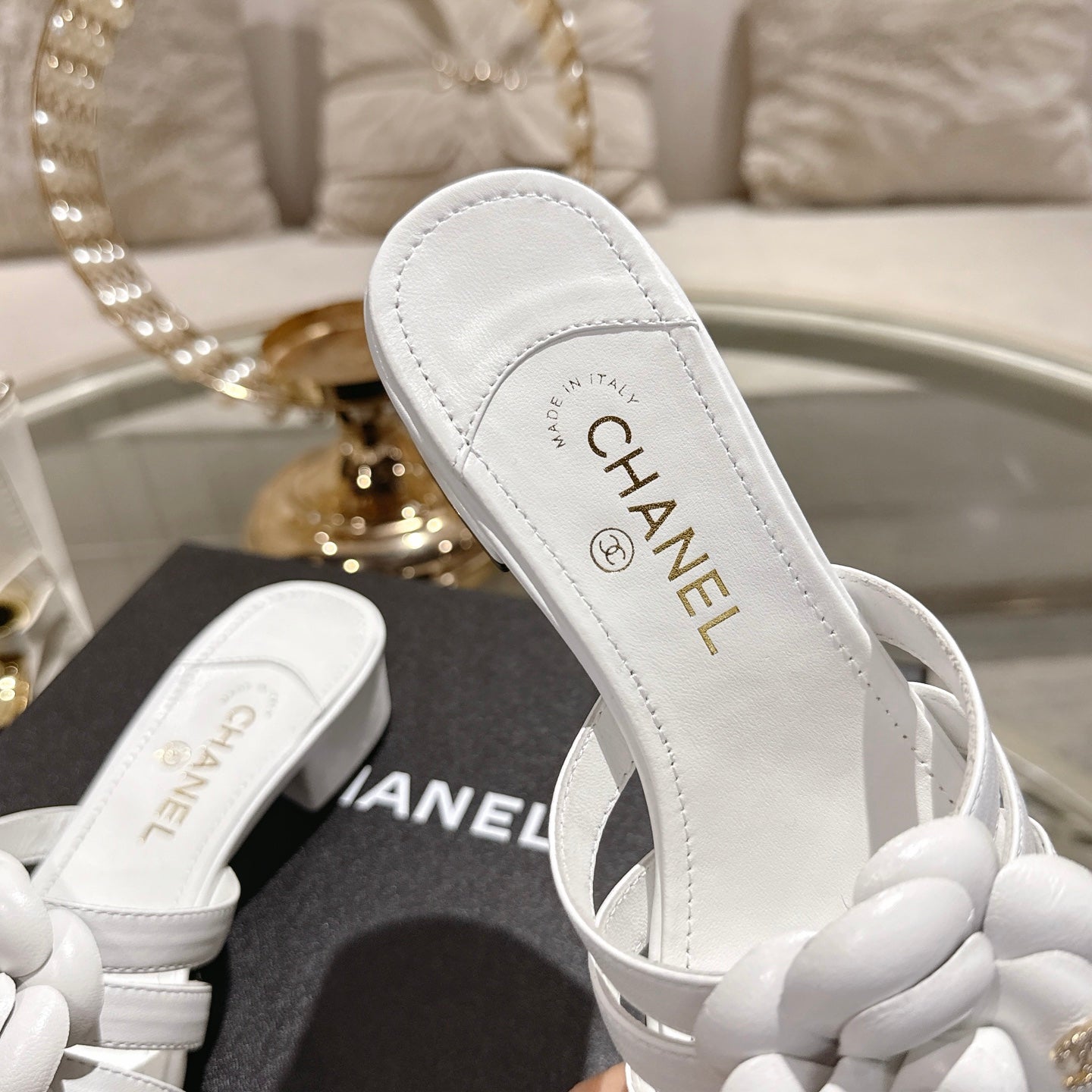 CC Camellia Slip-On Mules White Sheepskin 735979