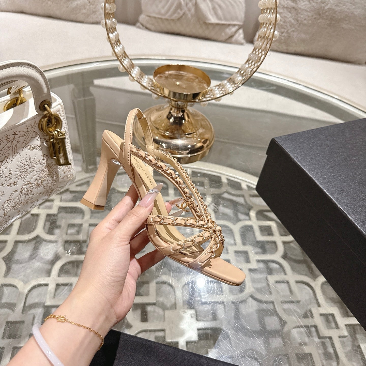 CC AW26 RTW Sandal 7cm Beige Lambskin 736096