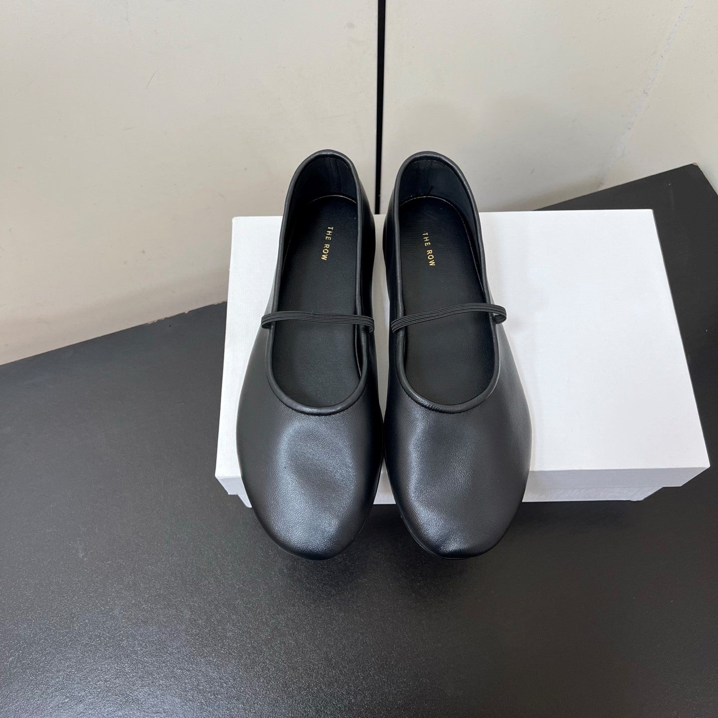 The Row Elastic Ballet Flats Black Calfskin 339994