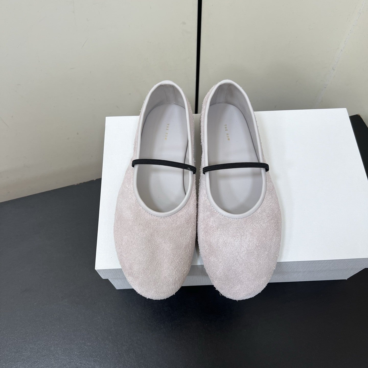 Elastic Ballet Slipper In Light Purple Cow Suede 340038