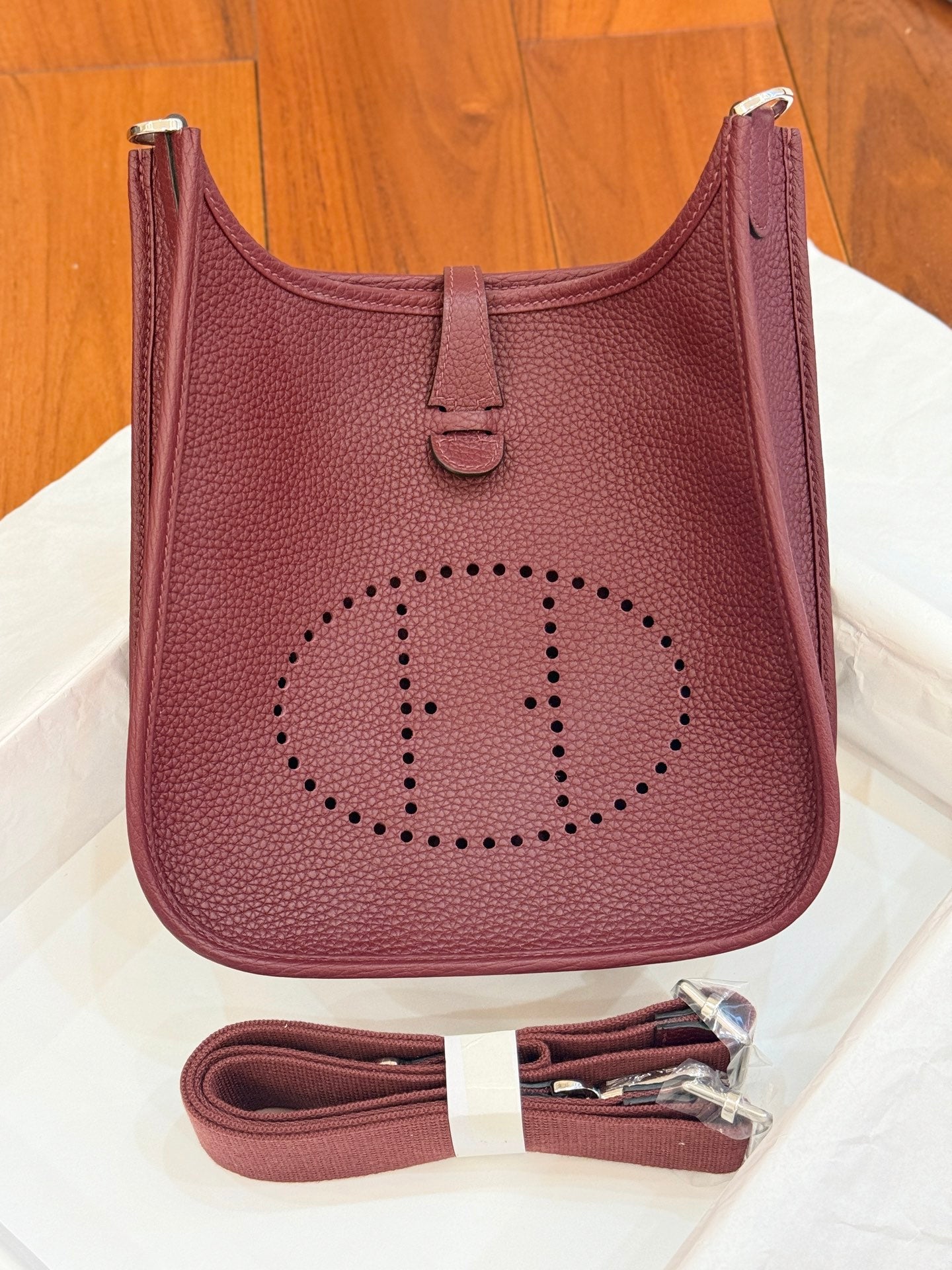 HM Evelyne 23cm Bordeaux Wine Red Togo Leather 281212