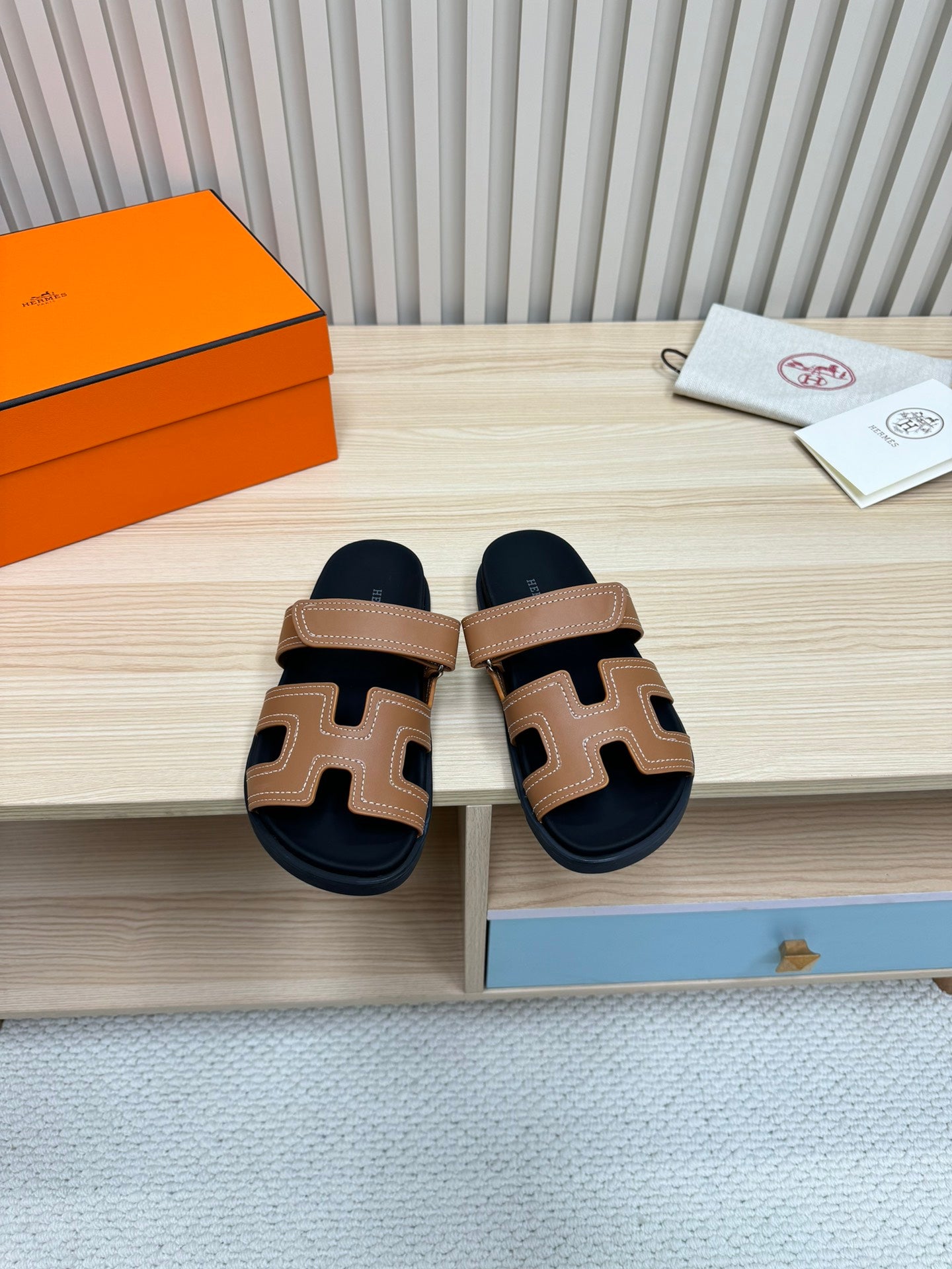 HM Chypre Sandal Hemming Brown Black Cowhide 618588