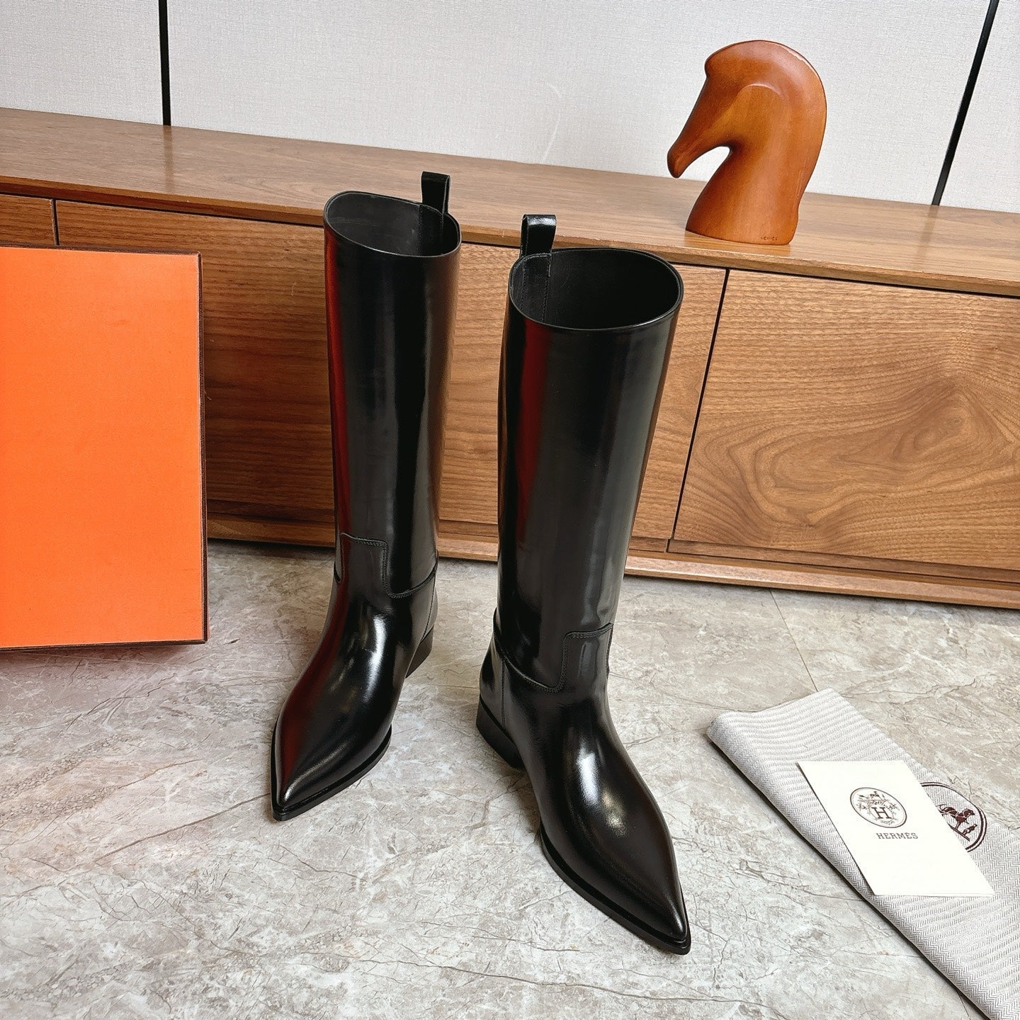 HM FW Pointed-Toe Riding Boots Black Patent Leather 541261