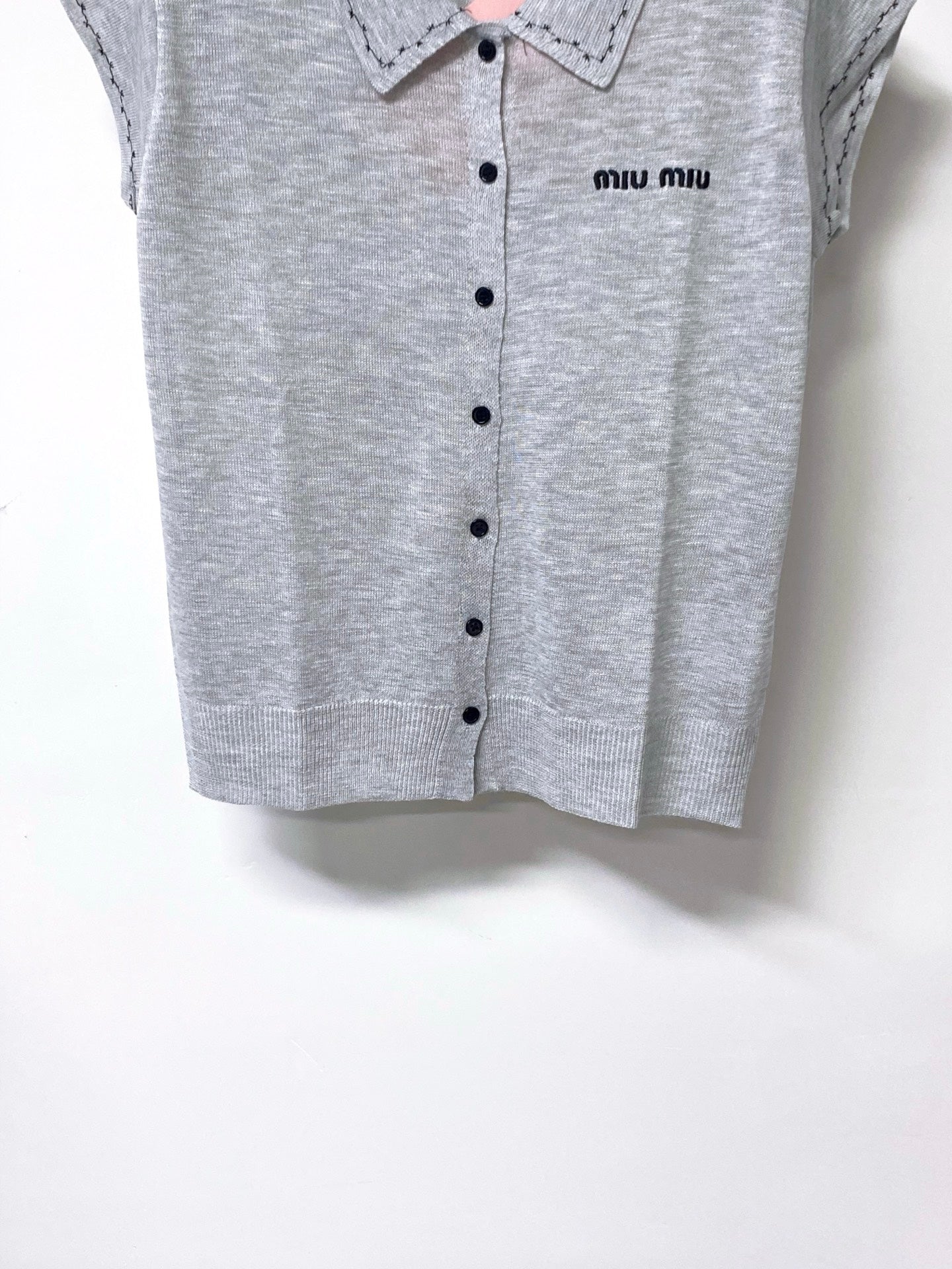 Miu 26s Sleeveless Knit Polo Top 1167