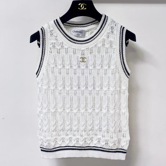 Chanel 2026 White And Black Wool Knit Vest 479935