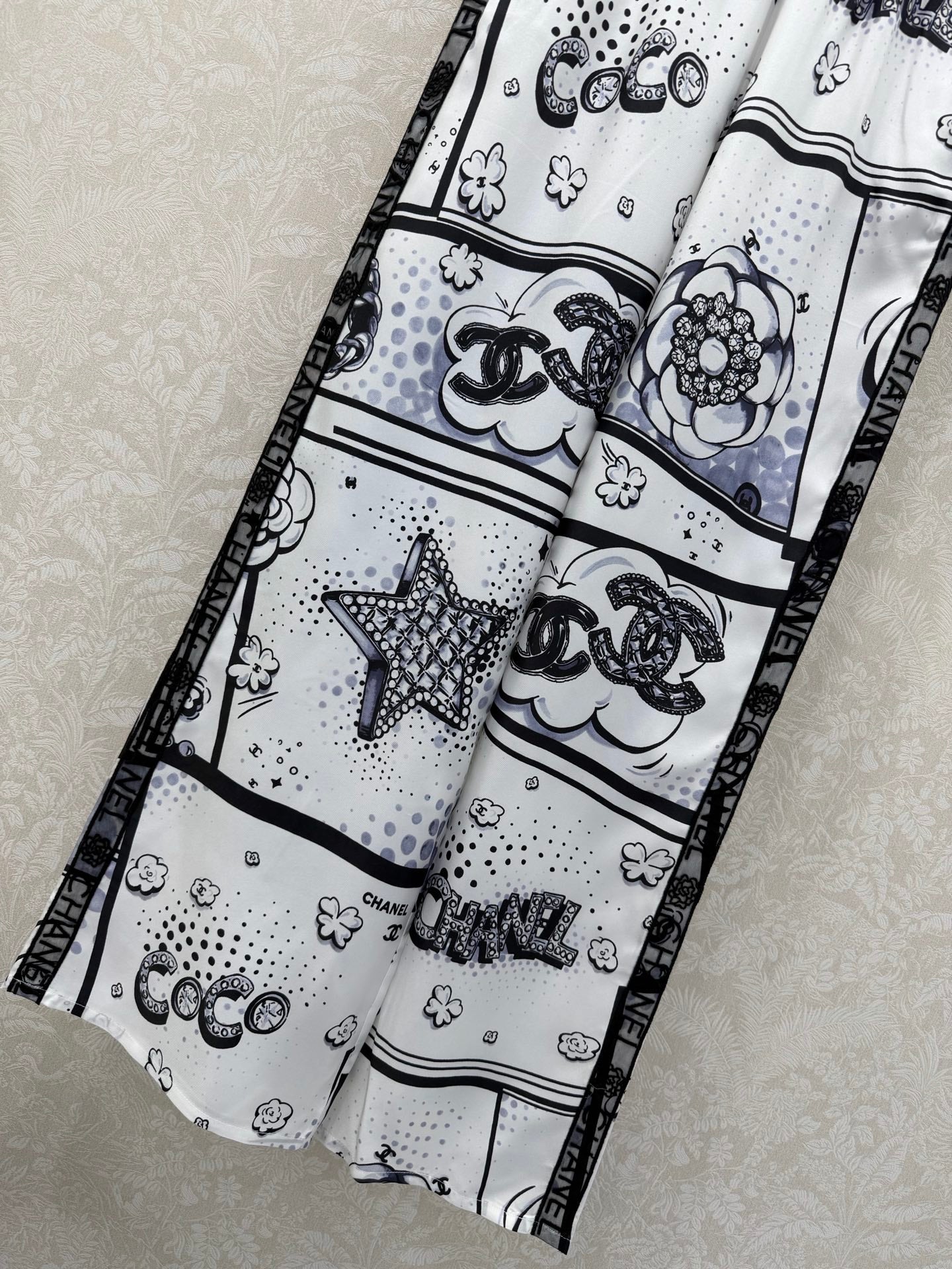 CC Straight Leg Pants Printed Silk 353066