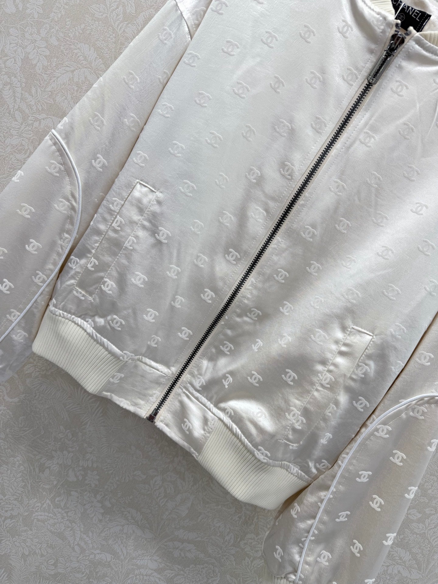 CC 26s Jacket White Satin 353037