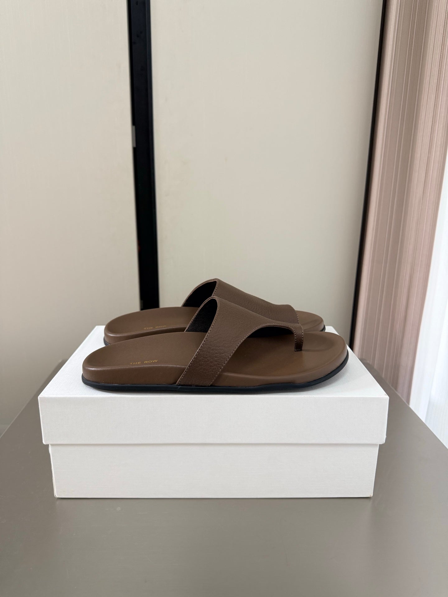 The Row Slip-on Sandals Coffee Cowhide 872480