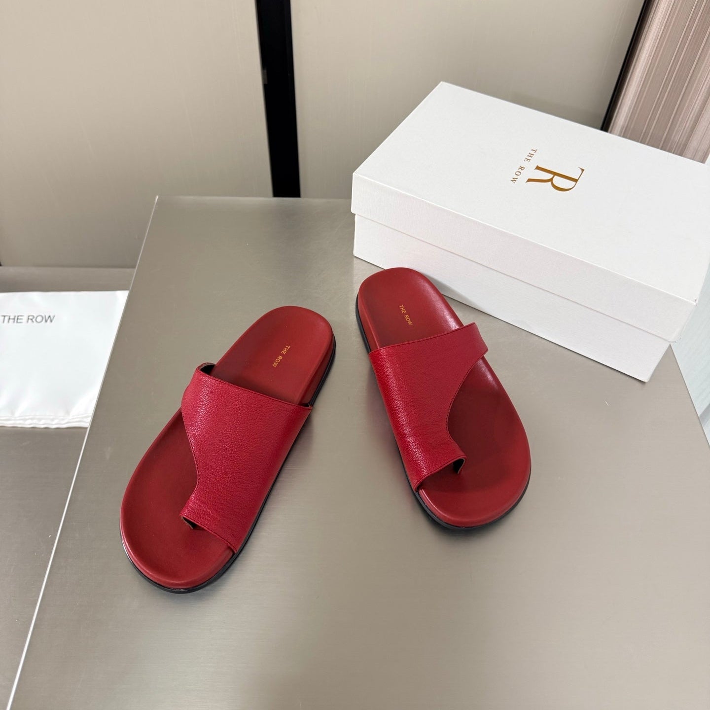 The Row Slip-on Sandals Red Cowhide 872481