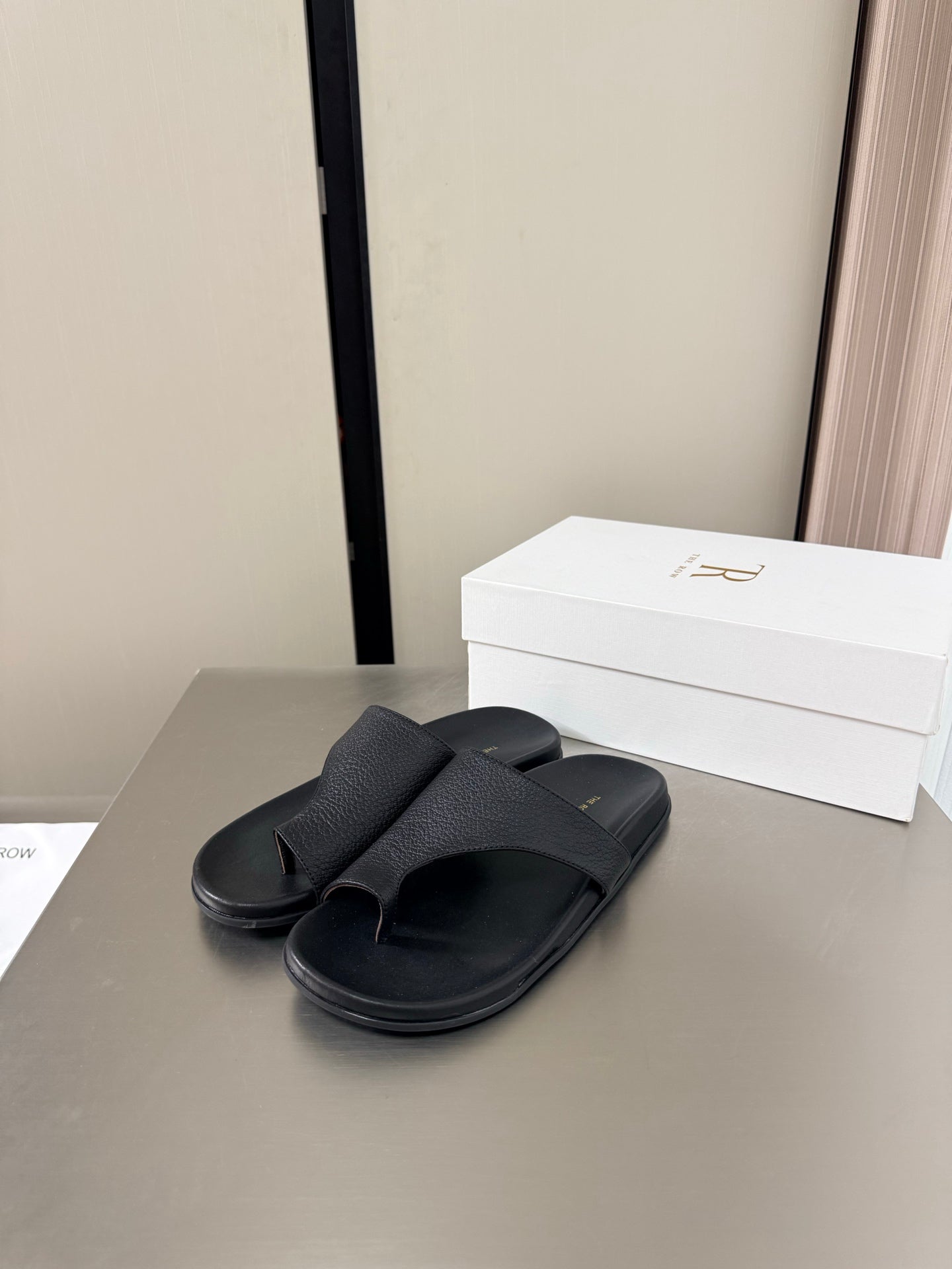 The Row Slip-on Sandals Black Cowhide 872484