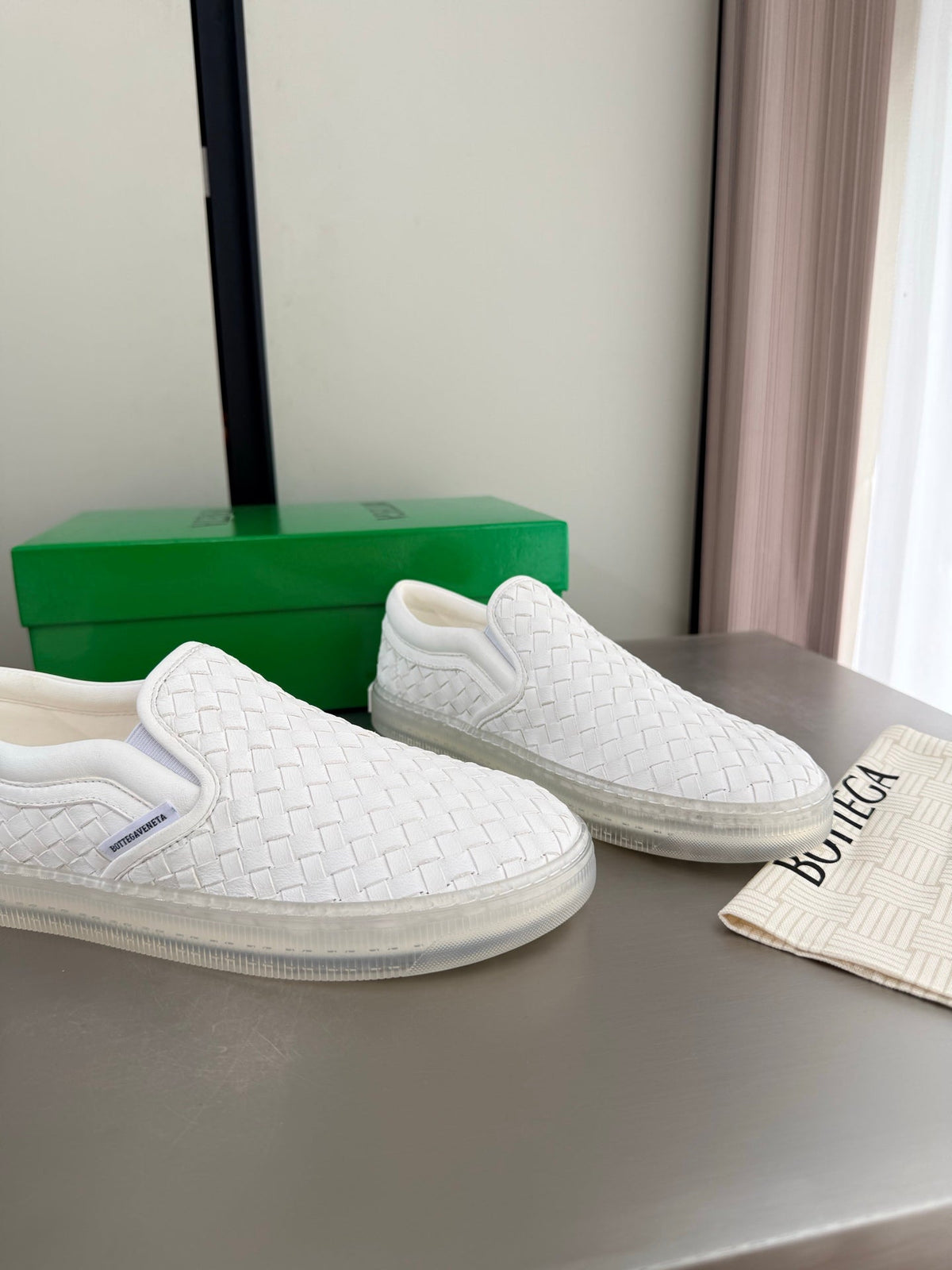 BV 26s Slip-On White Intrecciato Leather 194236