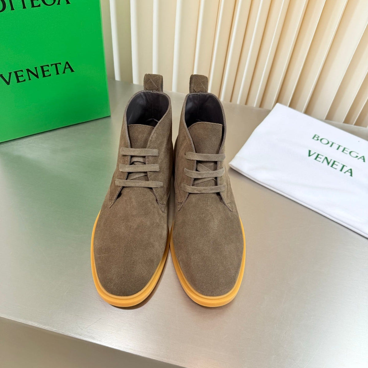 BV 26s Ankle Boots Khaki Suede 194238