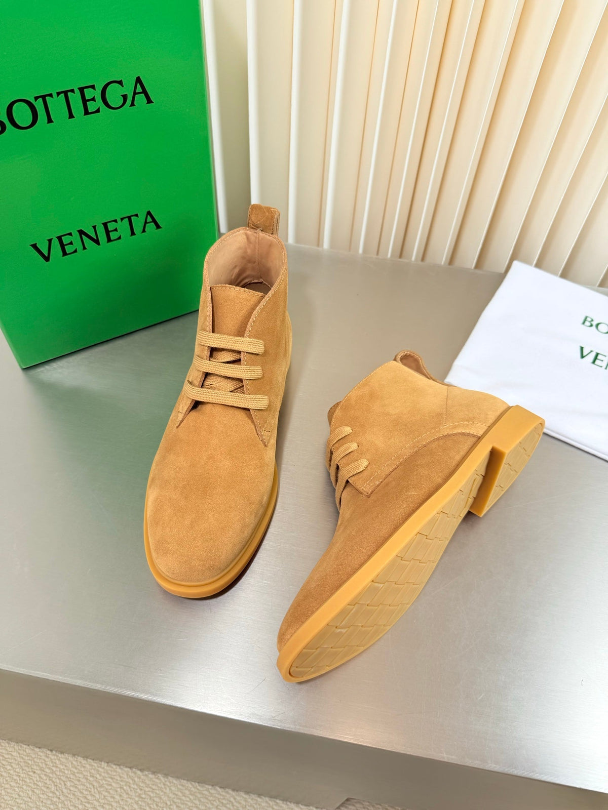 BV 26s Ankle Boots Beige Suede 194240