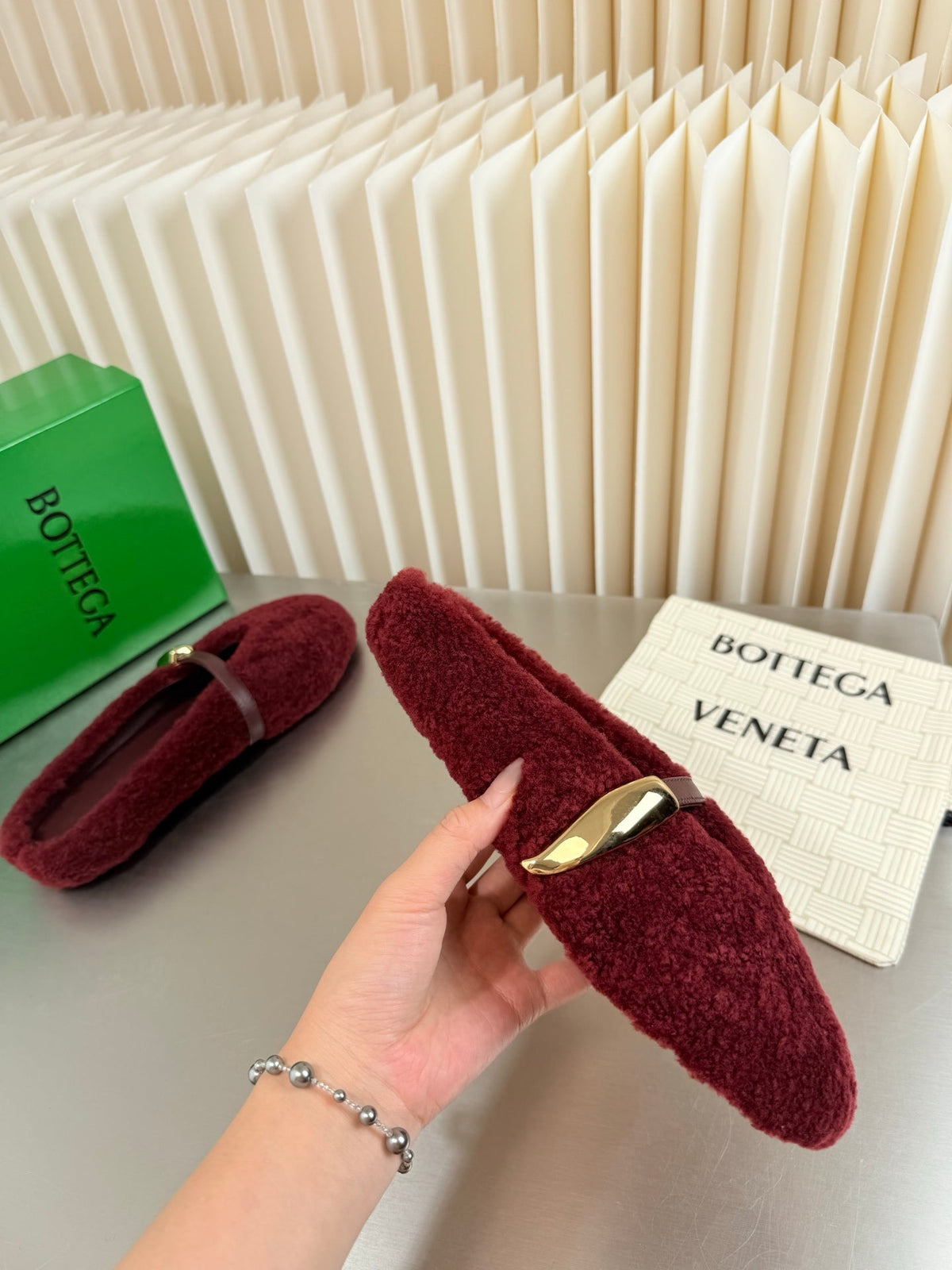 BV 26s Mules Burgundy Shearling 194243