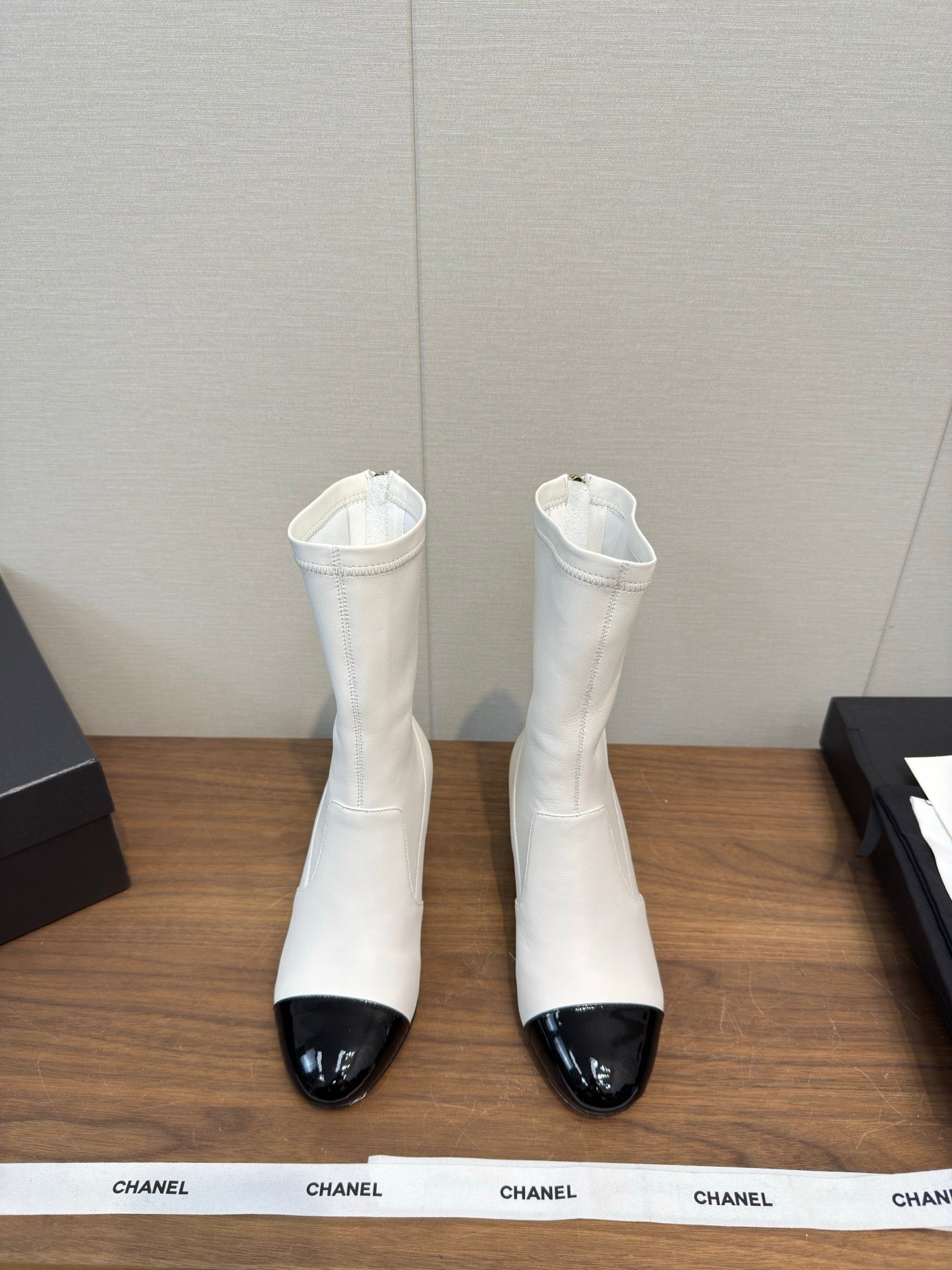 CC 25B Double C Giant Pearl  Ankle Boots 50mm White Sheepskin 465703