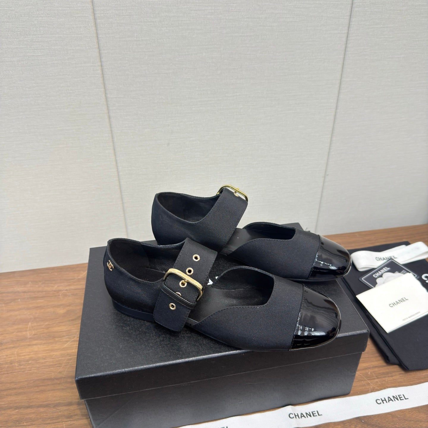 CC 26s Marry Jane Flat 2.5cm Black Cowhide 632184