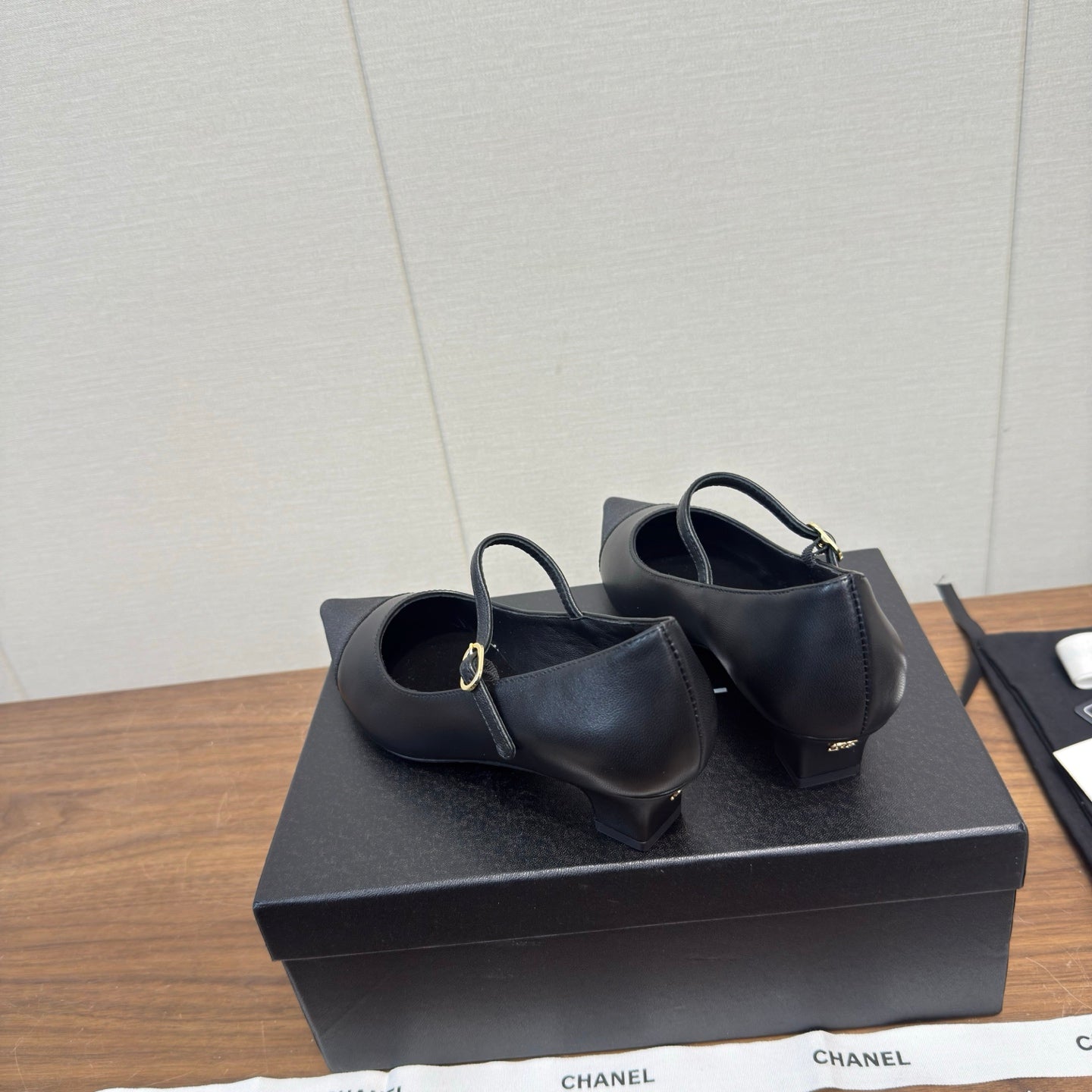 CC 26s Marry Jane 2.5cm Black Cowhide 632188