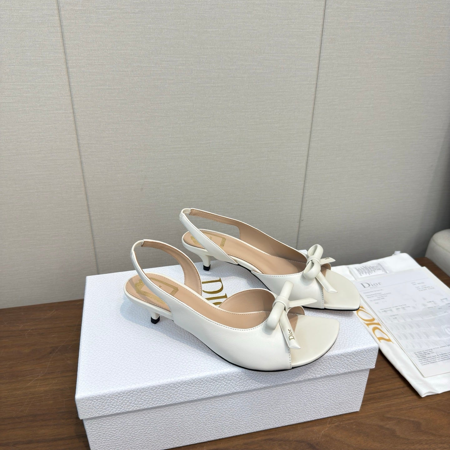 CD 26s Bow Heeled Slingback 1.5cm White Lambskin 922493