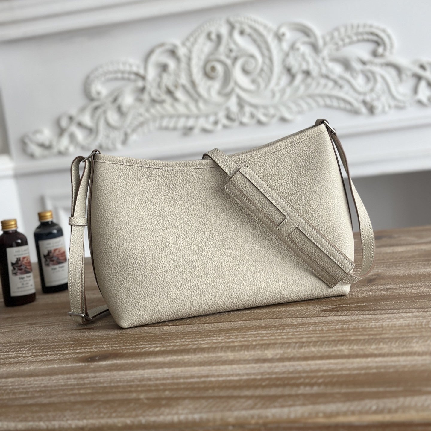 HM Berlingot Shoulder Bag Off White Epsom Leather 270326